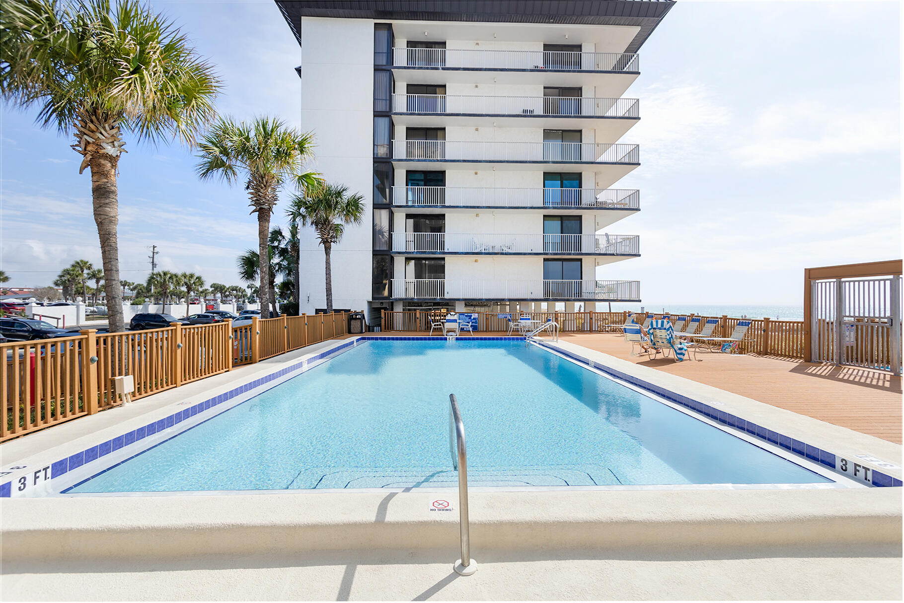 LEEWARD/WINDWARD CONDO - Residential
