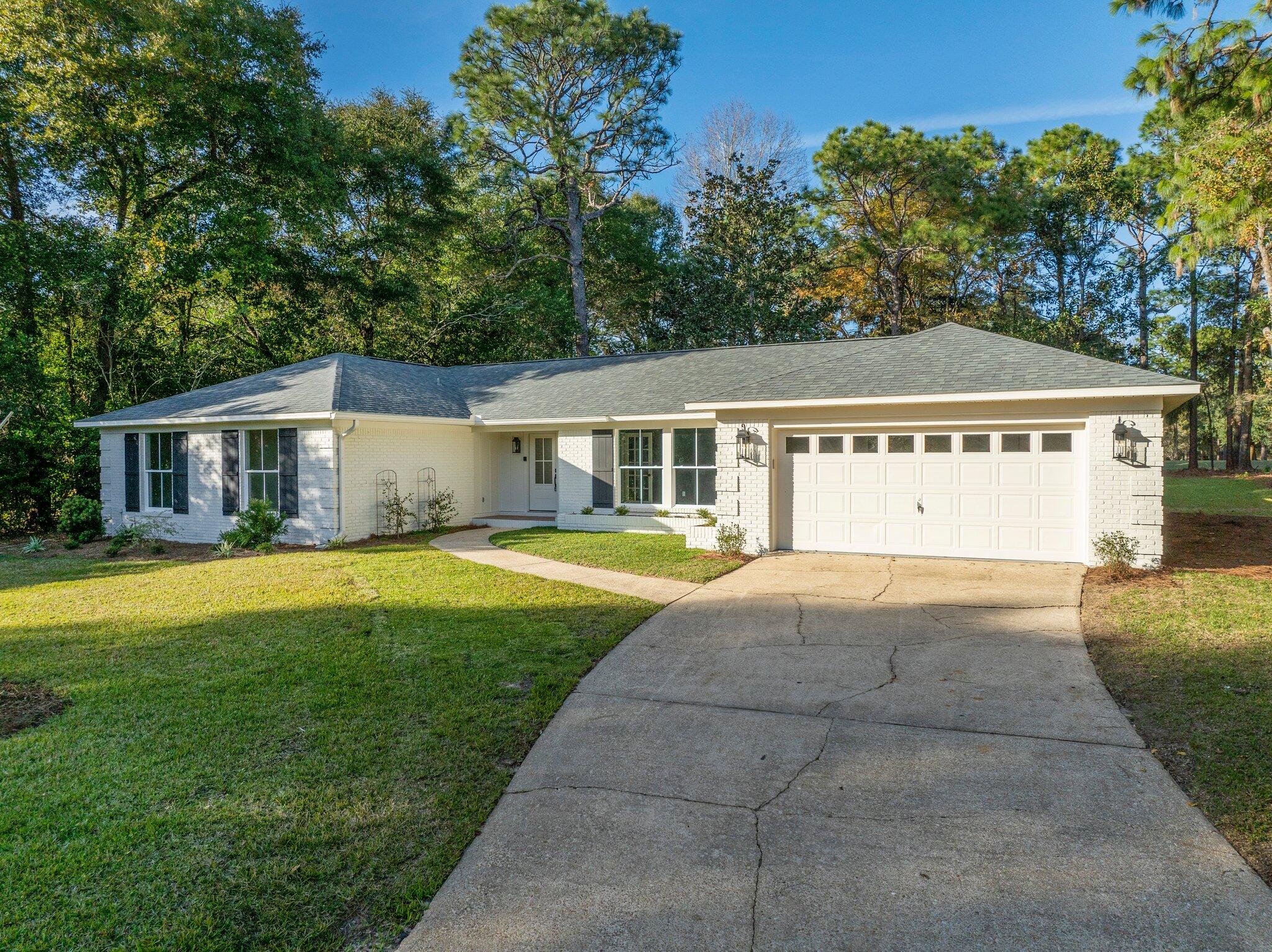 ROCKY BAYOU COUNTRY CLUB ESTATES 1 - Residential