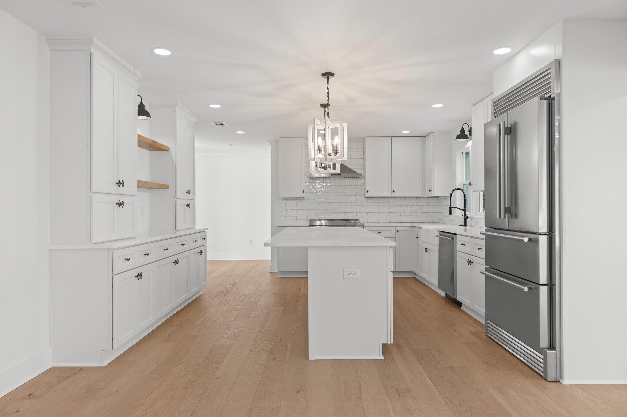 ROCKY BAYOU COUNTRY CLUB ESTATES 1 - Residential