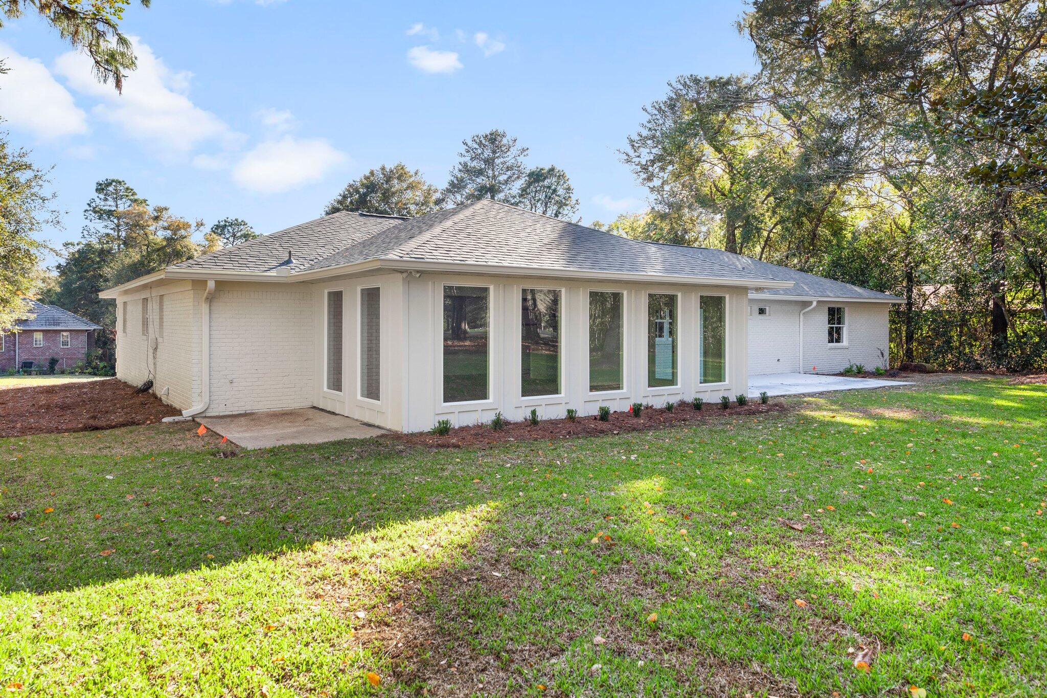 ROCKY BAYOU COUNTRY CLUB ESTATES 1 - Residential
