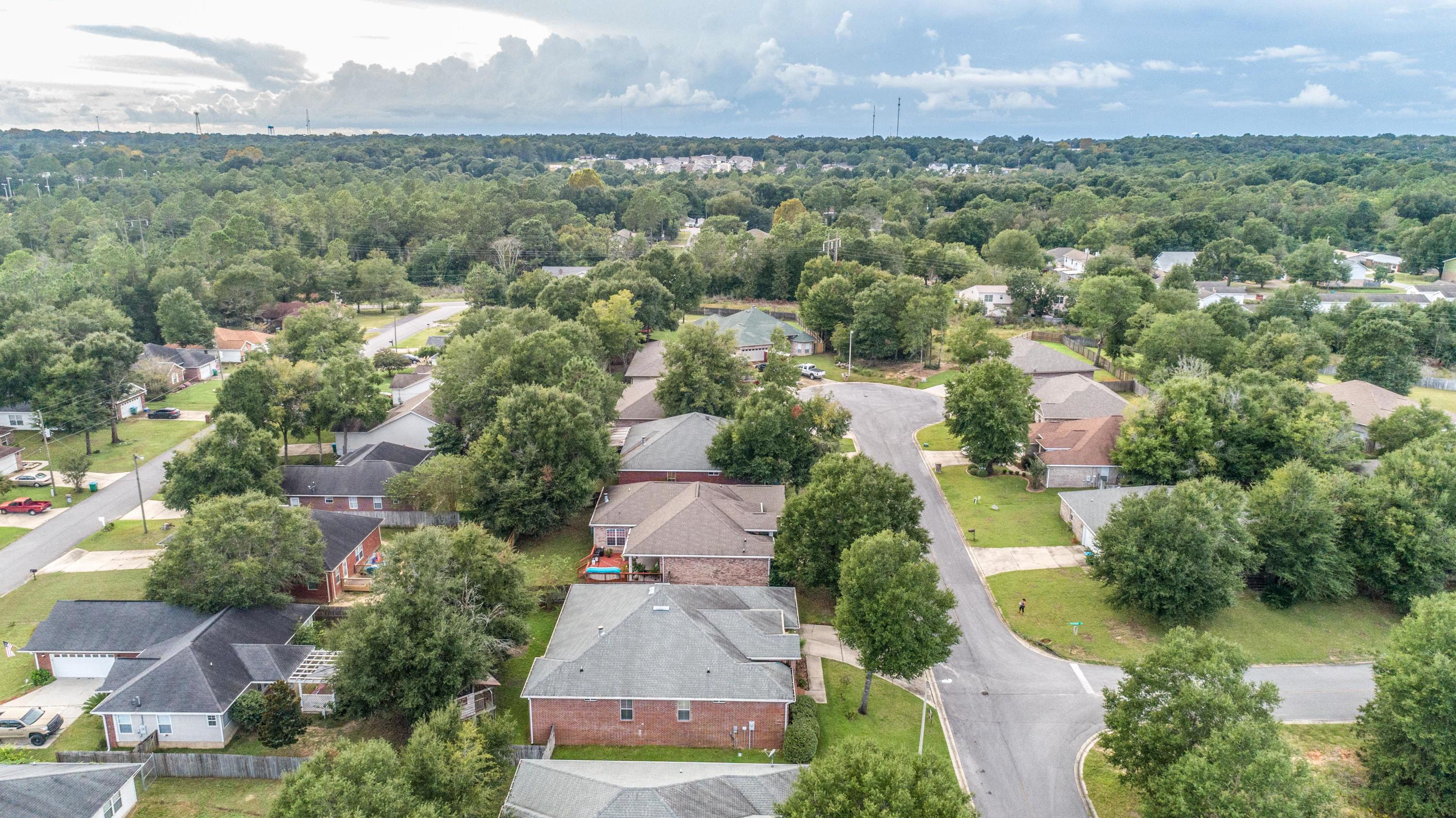 TRAILWOOD ESTATES - Residential