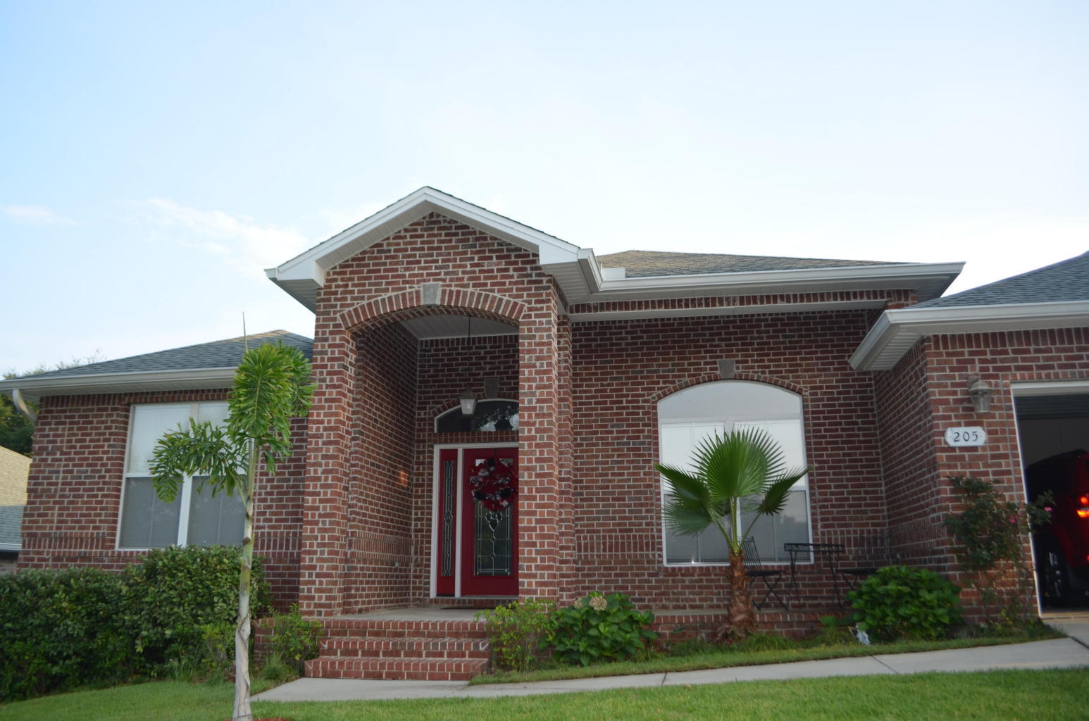 Back on market ! No fault of Seller. 5bd/3ba home in Trailwood Estates! This brick beauty offers a split floor plan with dining room leads into fantastic kitchen with 20'' tile, cherry cabinets, granite countertops, work island and breakfast bar. Opening into the great room with fireplace & mantel, and crown molding. The master suite offers two walk in closets, two vanities, jacuzzi tub and separate shower. The four bedrooms and two bathrooms on the opposite side of the house allow plenty of space for your family and guests! The covered back porch is perfect for relaxing and watching your kids play on the play house with it's own fireman's pole! Lush landscaping, sprinkler system, gutters & privacy fence in back are just a few of the exterior features.