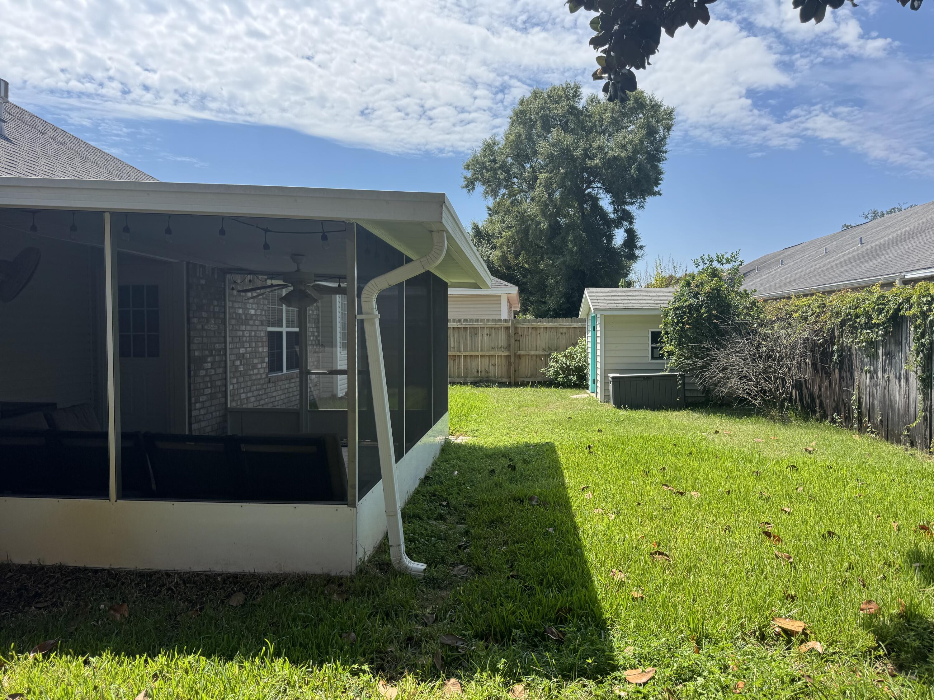 HUNTERS RUN S/D - Residential Lease