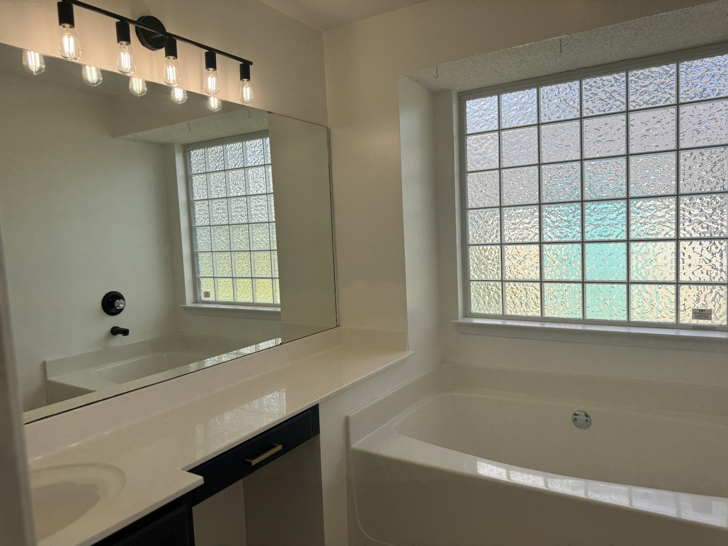 HUNTERS RUN S/D - Residential Lease
