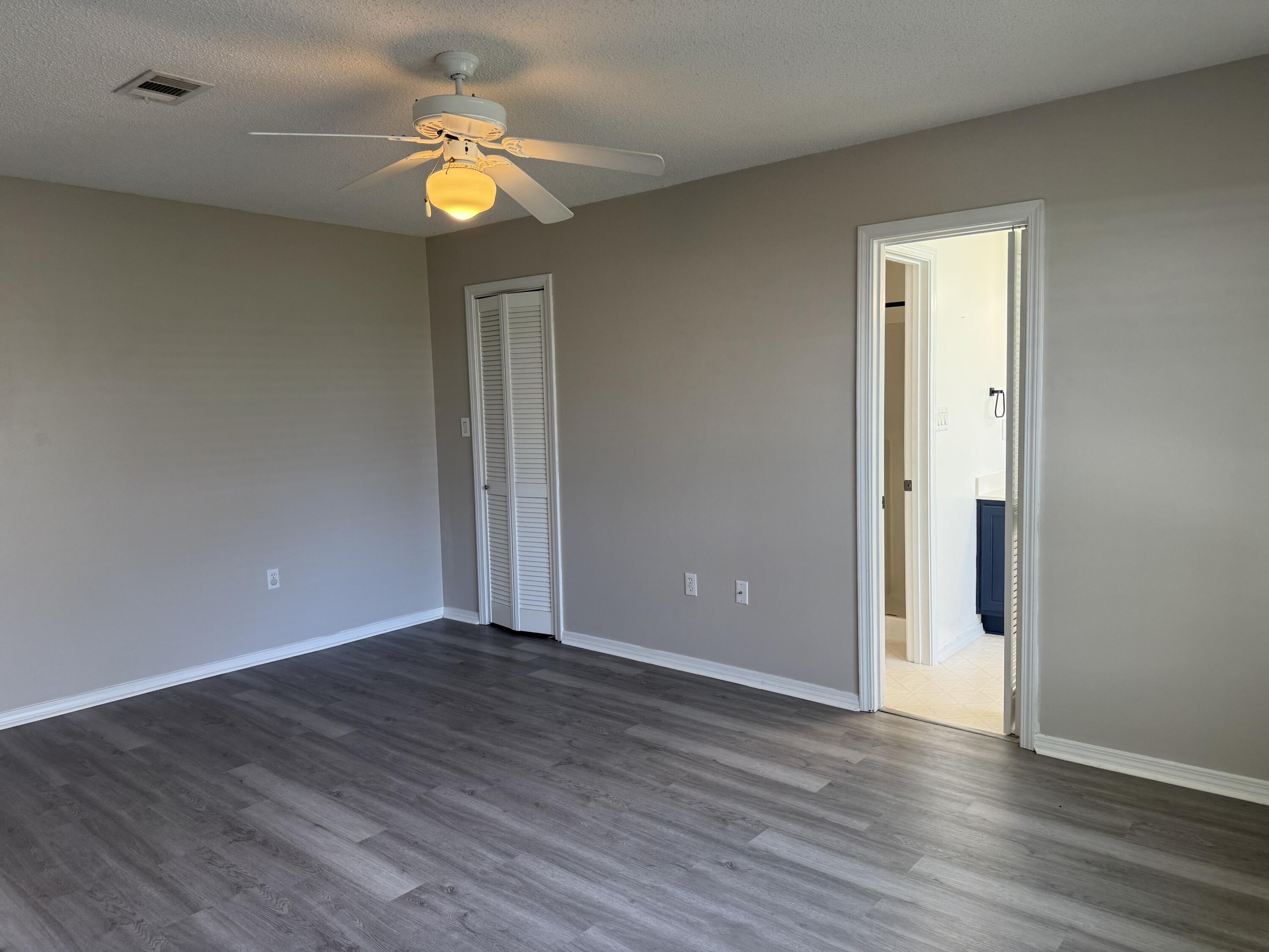 HUNTERS RUN S/D - Residential Lease
