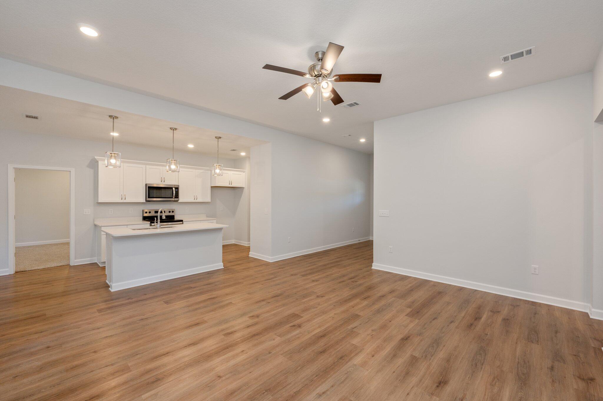 SILVER OAKS PH 1 - Residential