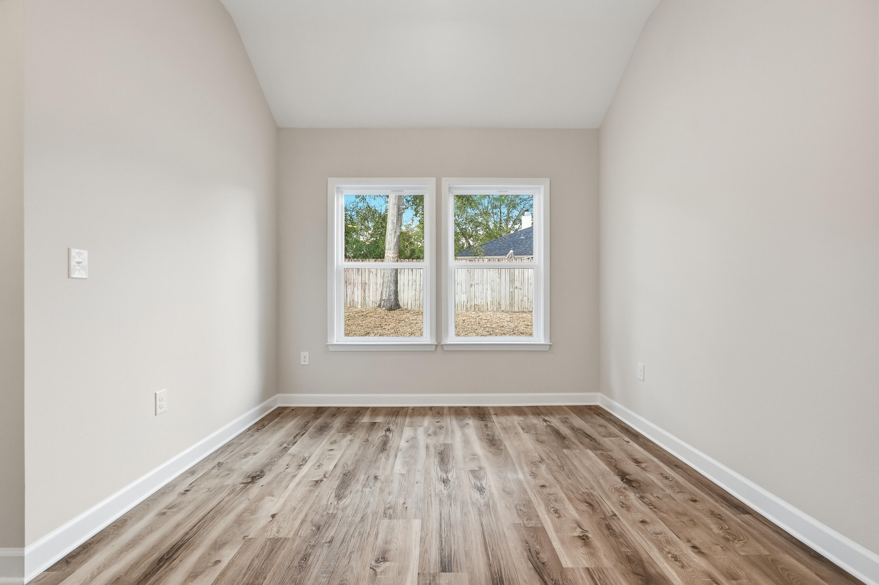 SILVER OAKS PH 1 - Residential