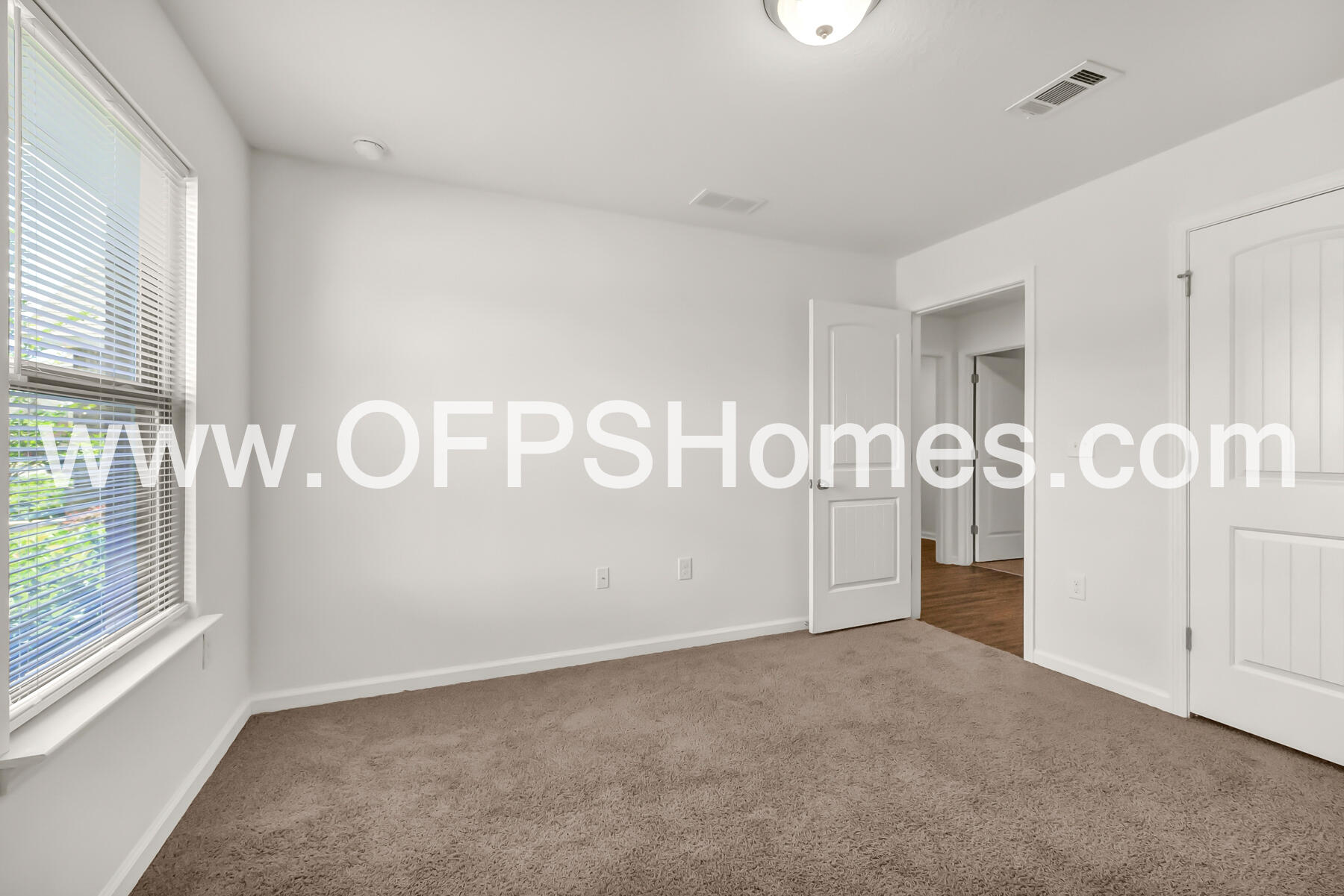 Redstone Commons - Residential Lease