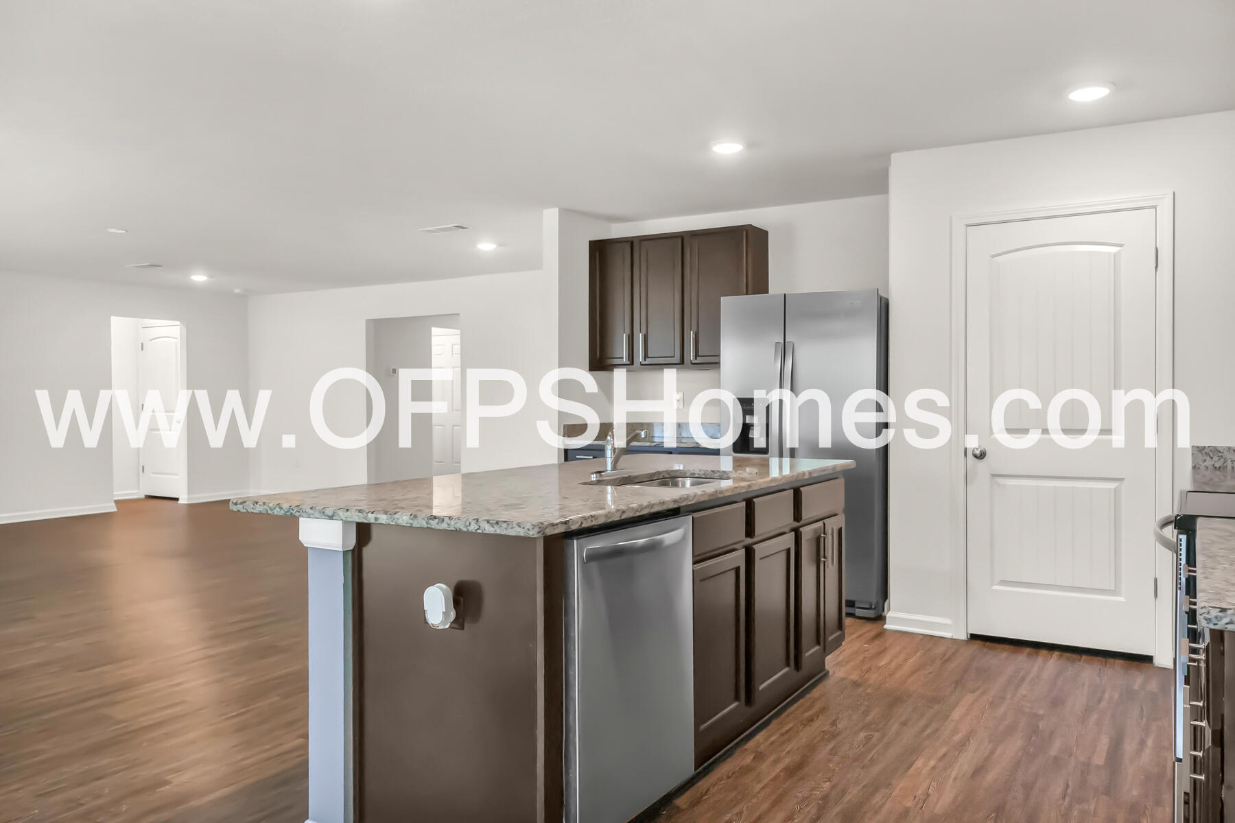 Redstone Commons - Residential Lease