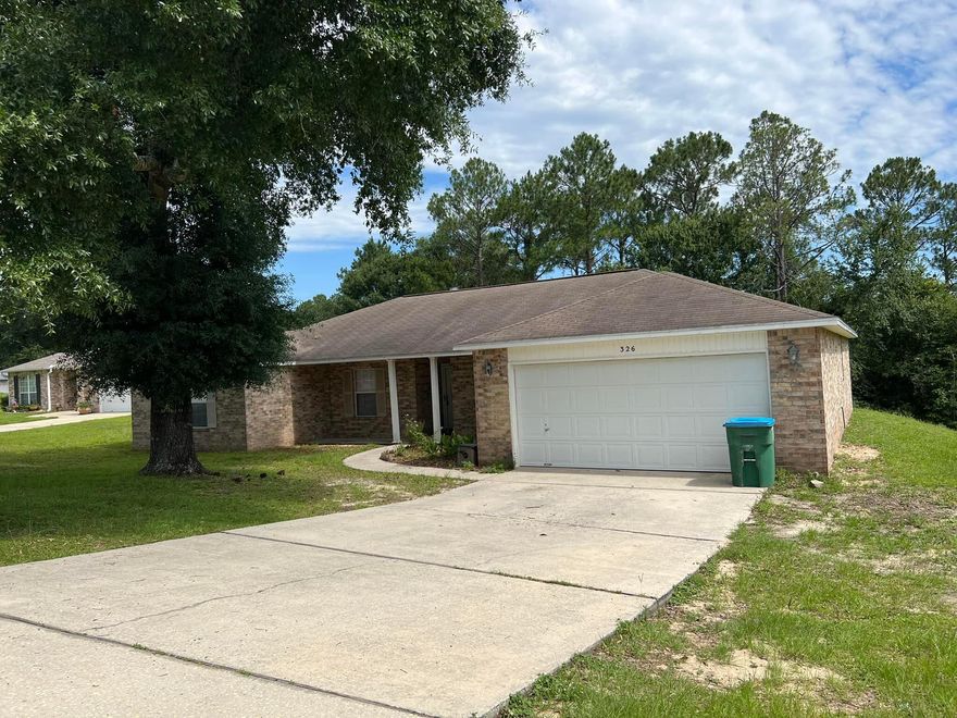 Charming and spacious 4 bed/ 2 bath conveniently located south of I-10, off of PJ Adams. Large master bedroom with ensuite and double walk-in closets, split floor plan, tile in living areas, and brand new carpet in bedrooms. W/D hookups. One month security deposit and $25 application fee required. Pets will be considered.