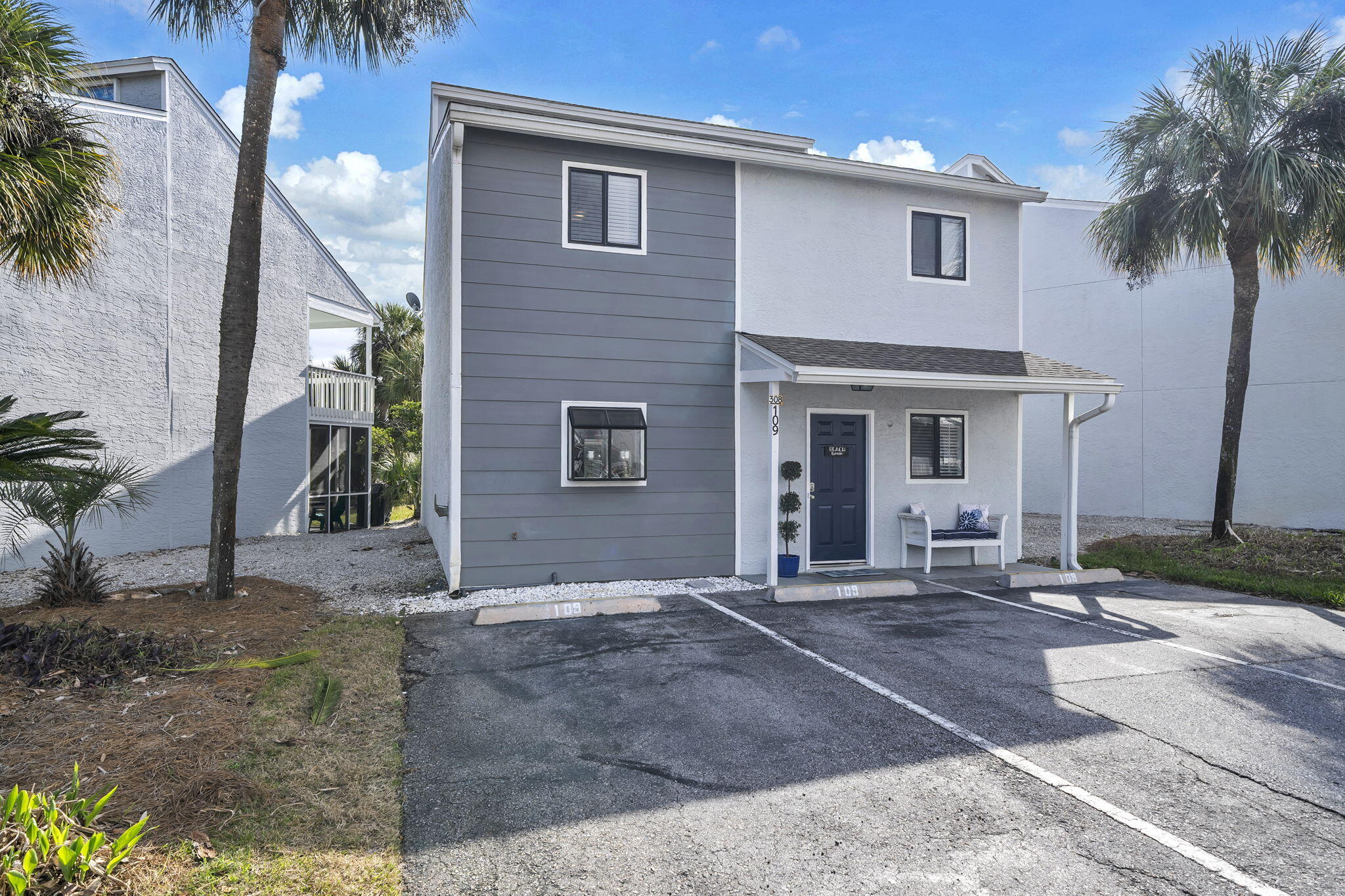 MISTY COVE T/H PH 1 - Residential