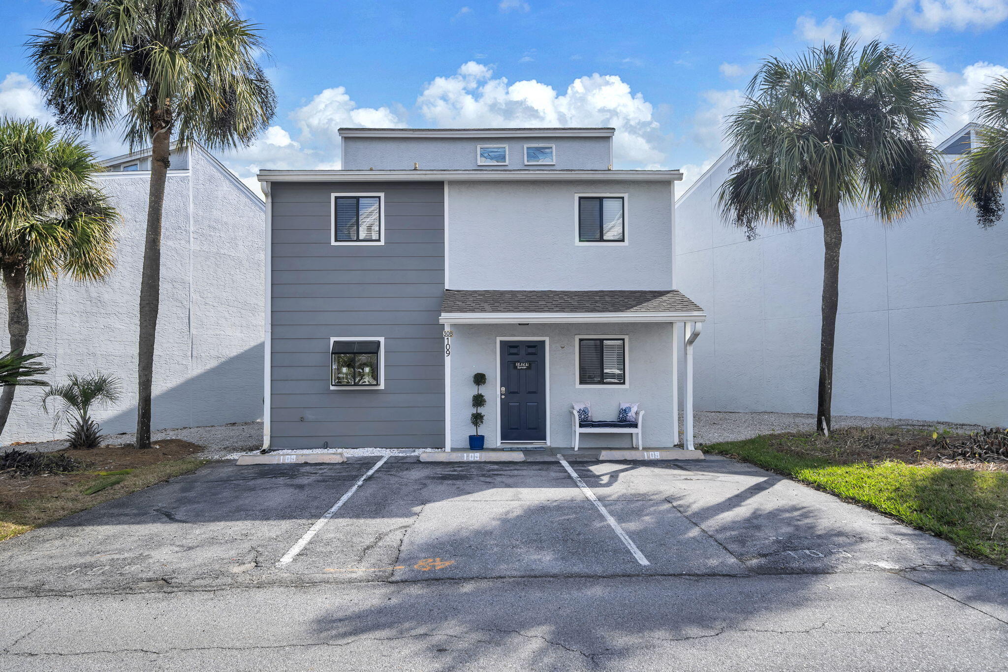 MISTY COVE T/H PH 1 - Residential