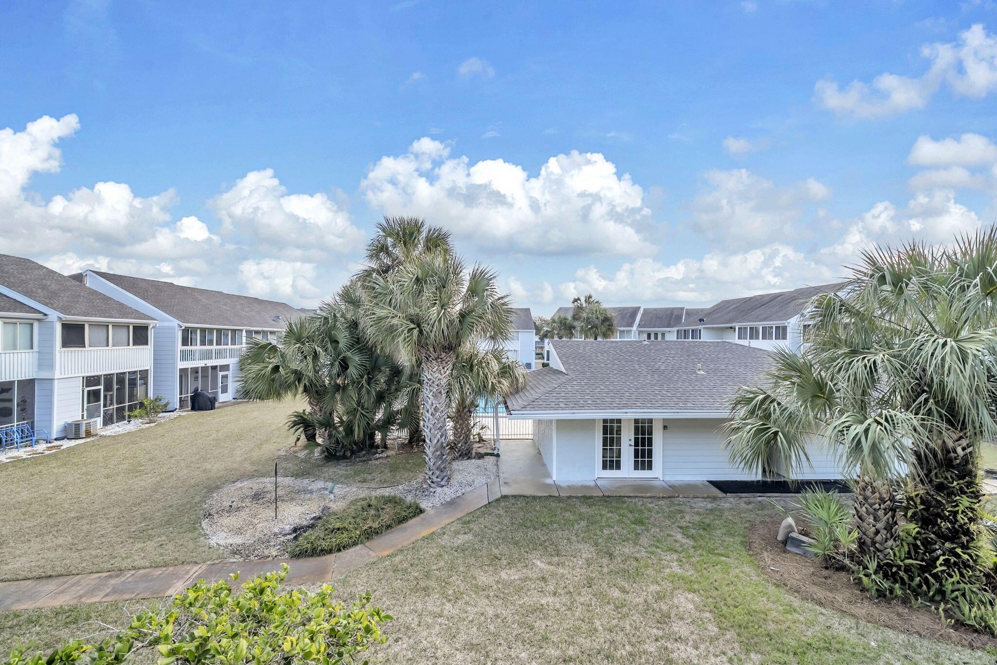 MISTY COVE T/H PH 1 - Residential