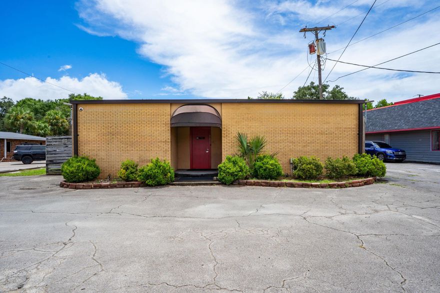 711 Eglin Parkway offers a rare opportunity to lease a highly visible standalone property in the heart of Fort Walton Beach. Positioned directly on Eglin Parkway with frontage exposure to more than 42,000 vehicles per day, the site also benefits from convenient access via the traffic light at Racetrack Road.Constructed of durable block and concrete with a roof just 8 years old, the building features 3,264 square feet of heated and cooled space designed to accommodate a wide range of professional uses. The interior layout blends an open, collaborative work environment with individual offices, along with a kitchenette and break area for staff comfort.A tenant improvement allowance is available with an approved lease agreement.