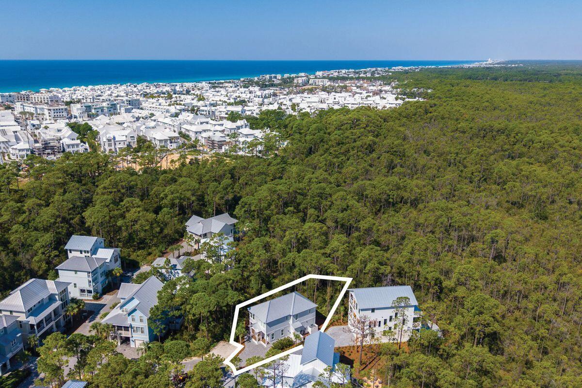 TREETOP VILLAGE - Residential