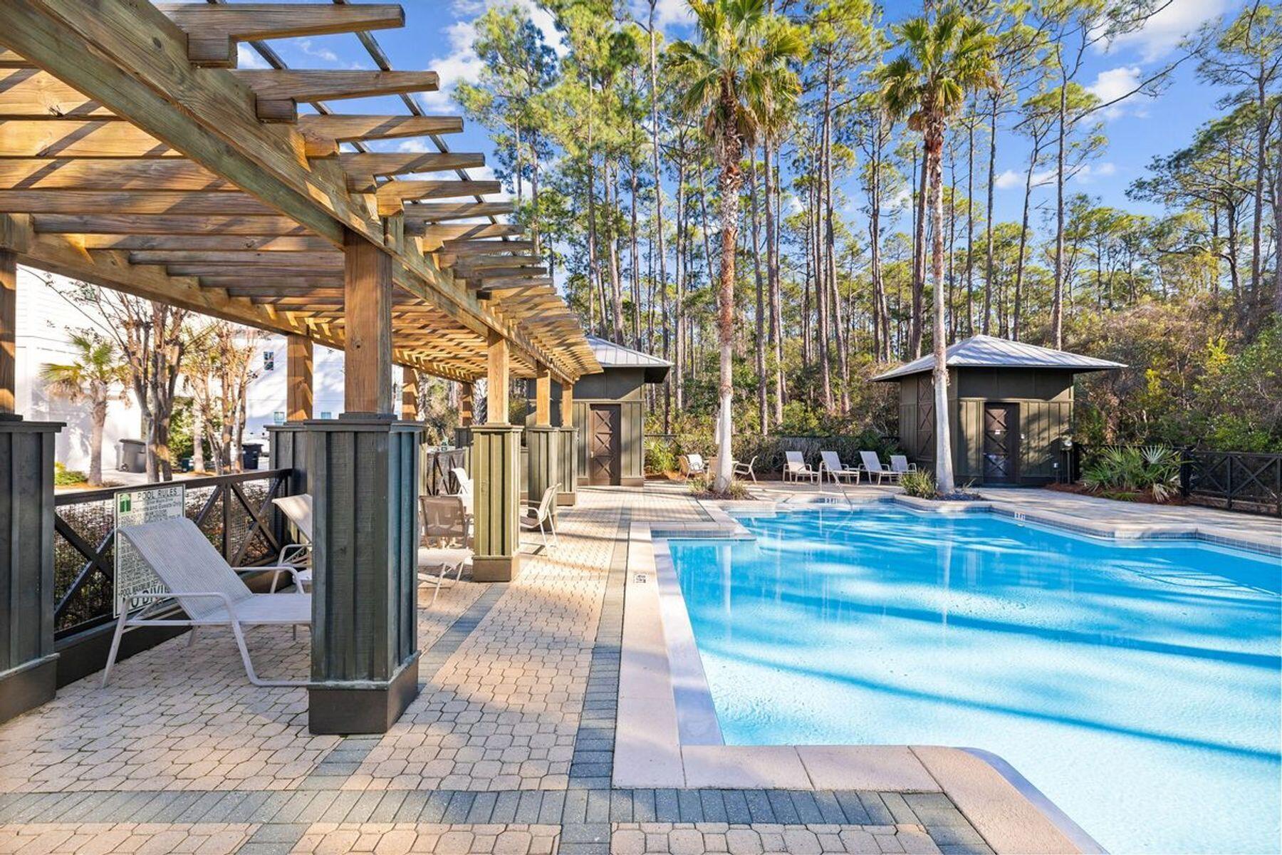 TREETOP VILLAGE - Residential