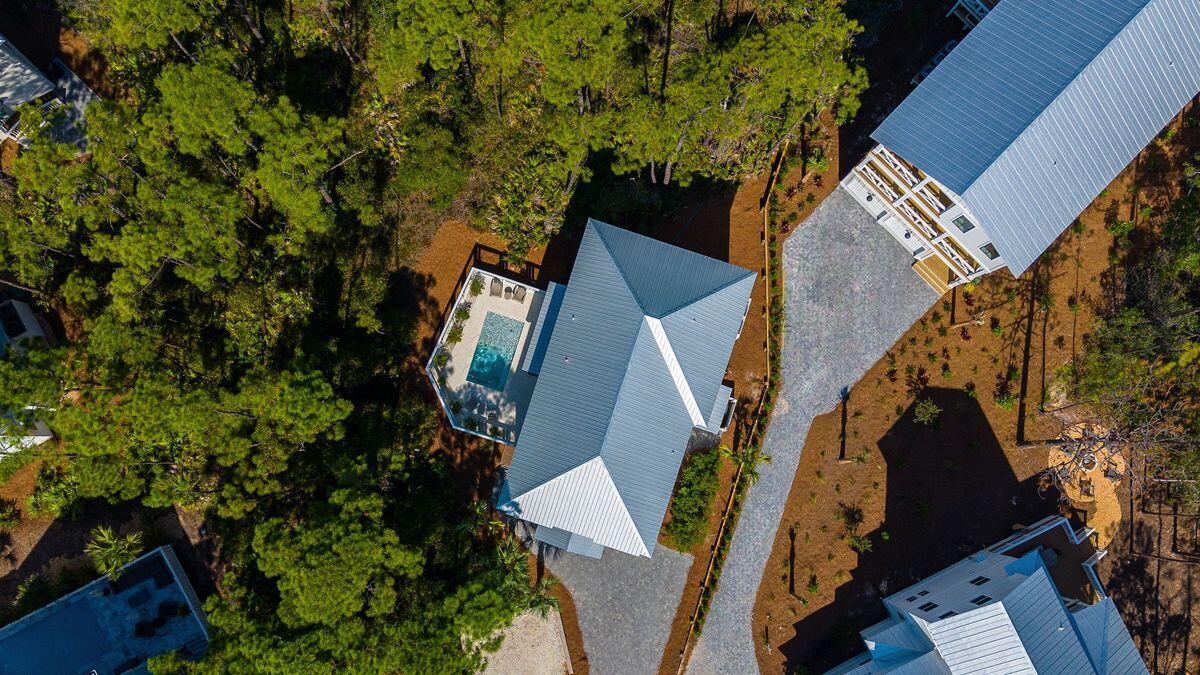 TREETOP VILLAGE - Residential