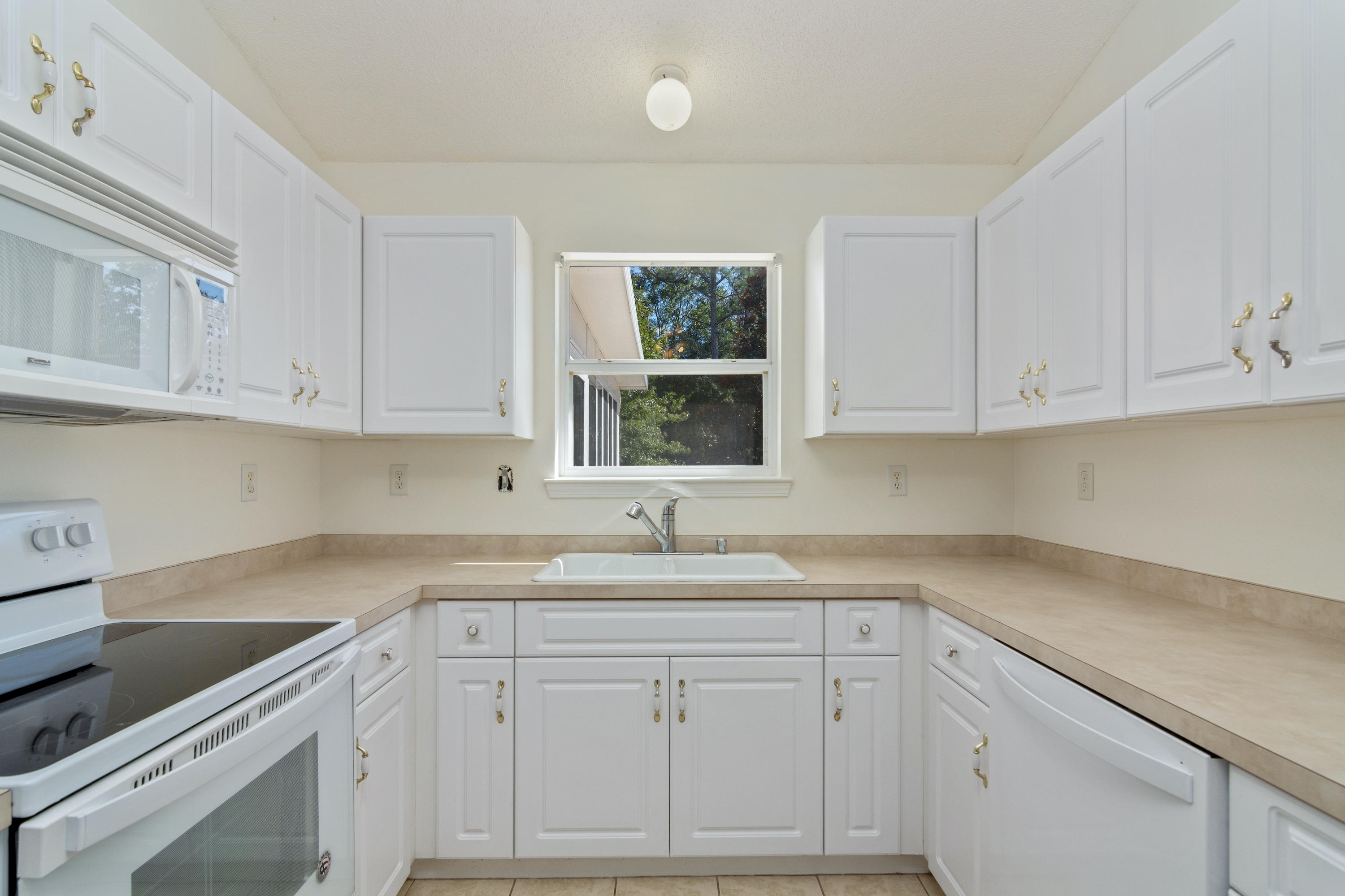 CORONADO VILLAGE PH 4 - Residential