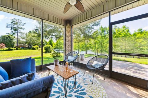 Photo of 56 Camellia Lane, Freeport, FL 32439 (MLS # 976550)