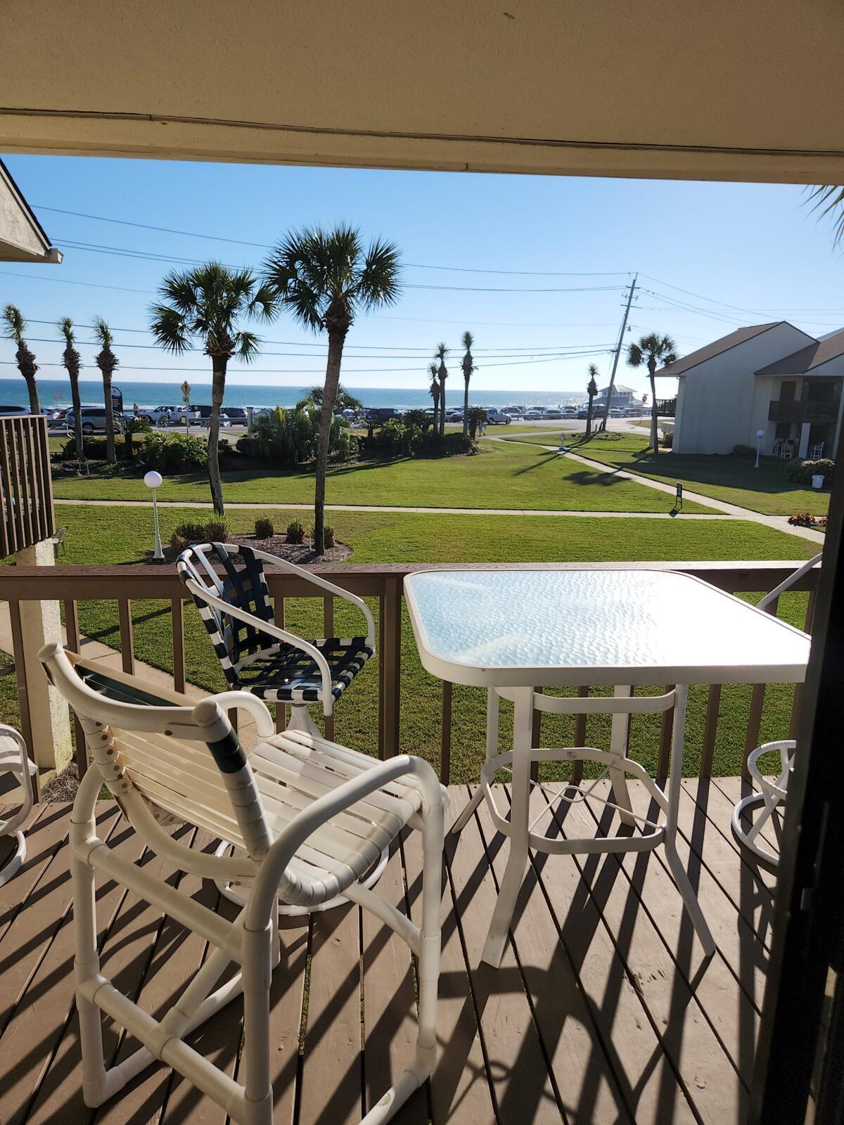 BLUE SURF T/H - Residential