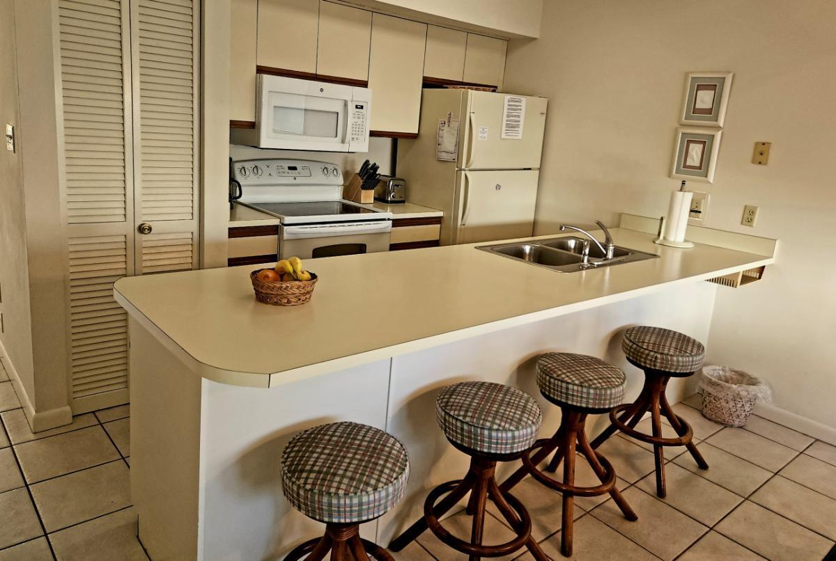 BLUE SURF T/H - Residential