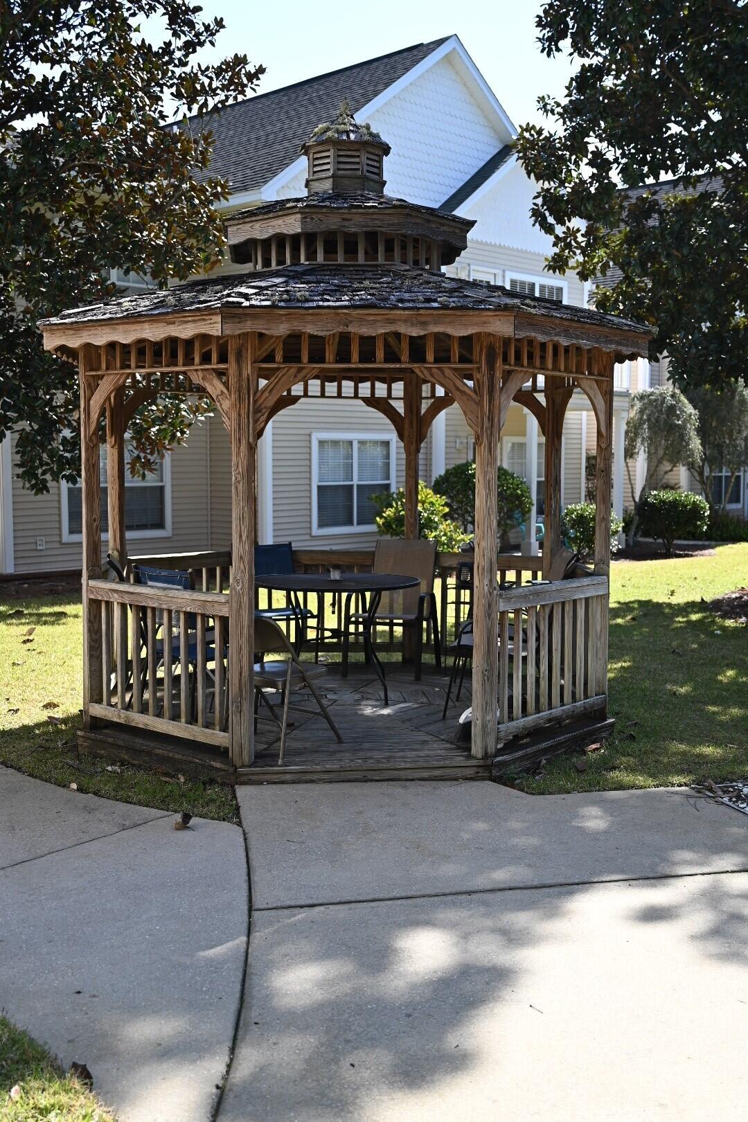 THE OAKS AT NICEVILLE - Residential