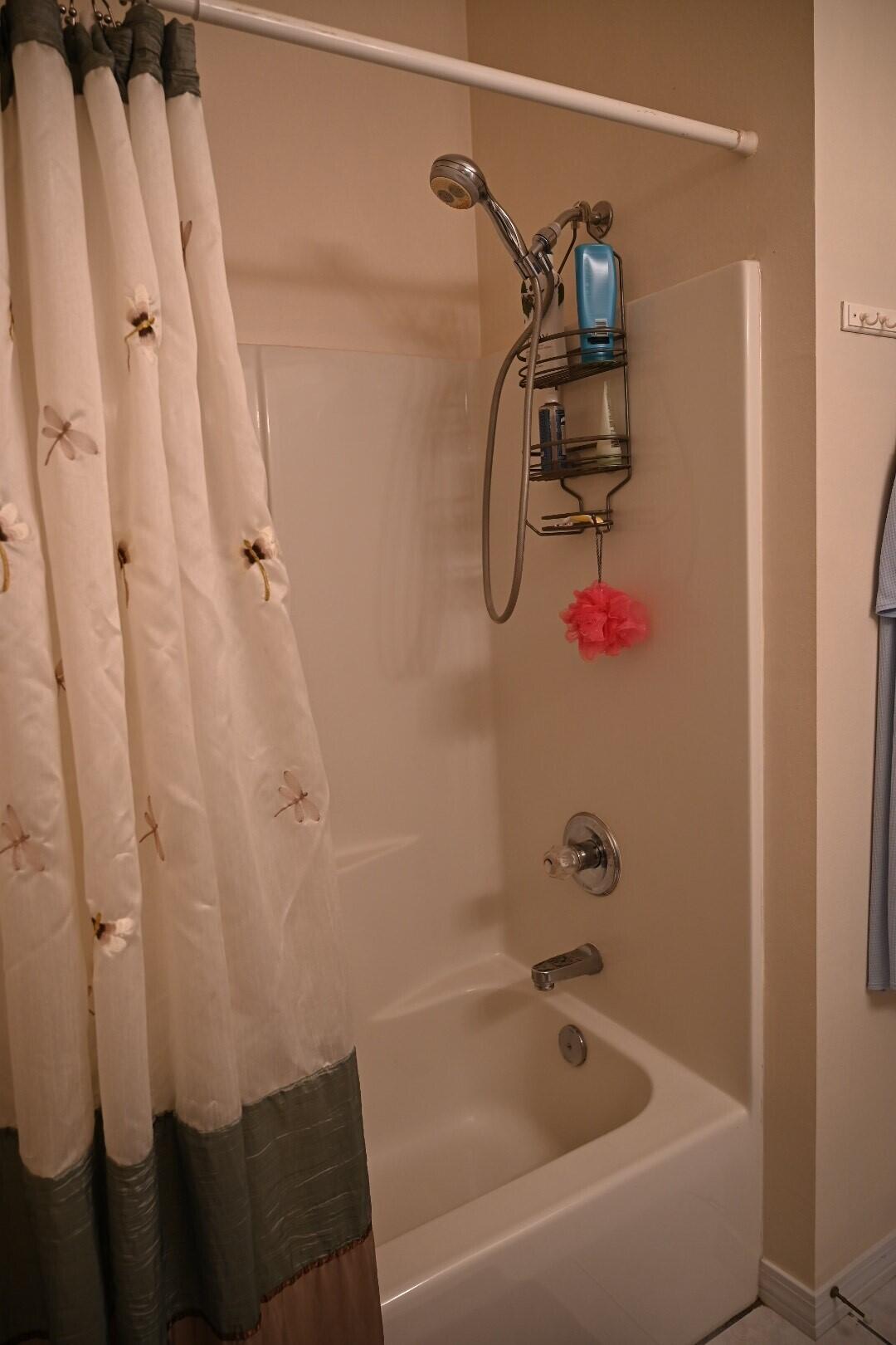 THE OAKS AT NICEVILLE - Residential