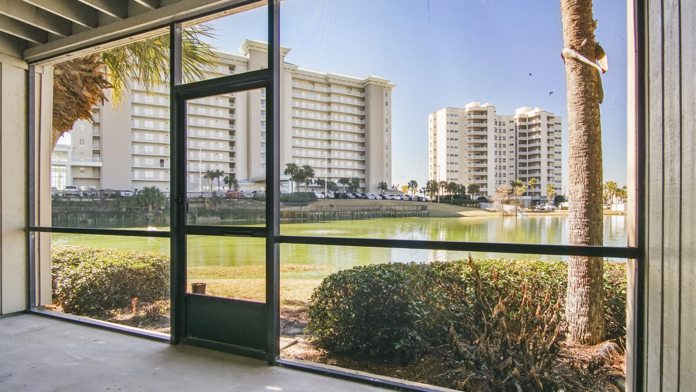 SEASCAPE CONDO PH 7 - Residential