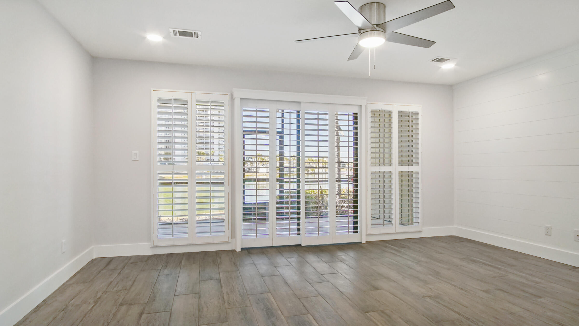 SEASCAPE CONDO PH 7 - Residential