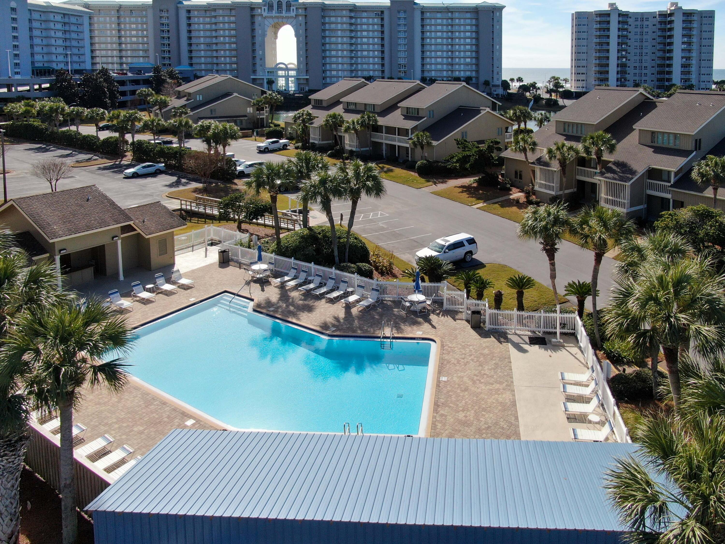 SEASCAPE CONDO PH 7 - Residential