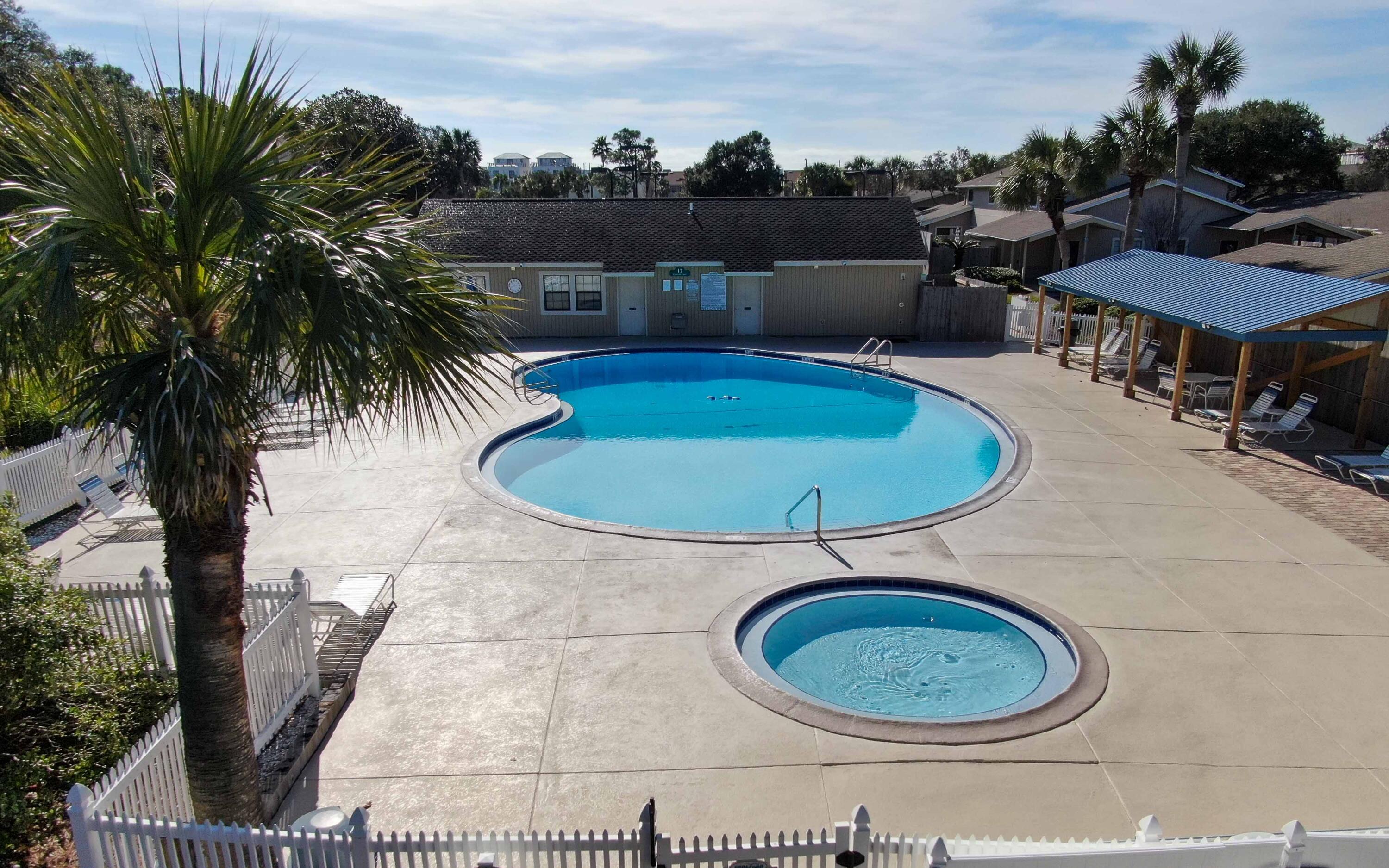 SEASCAPE CONDO PH 7 - Residential