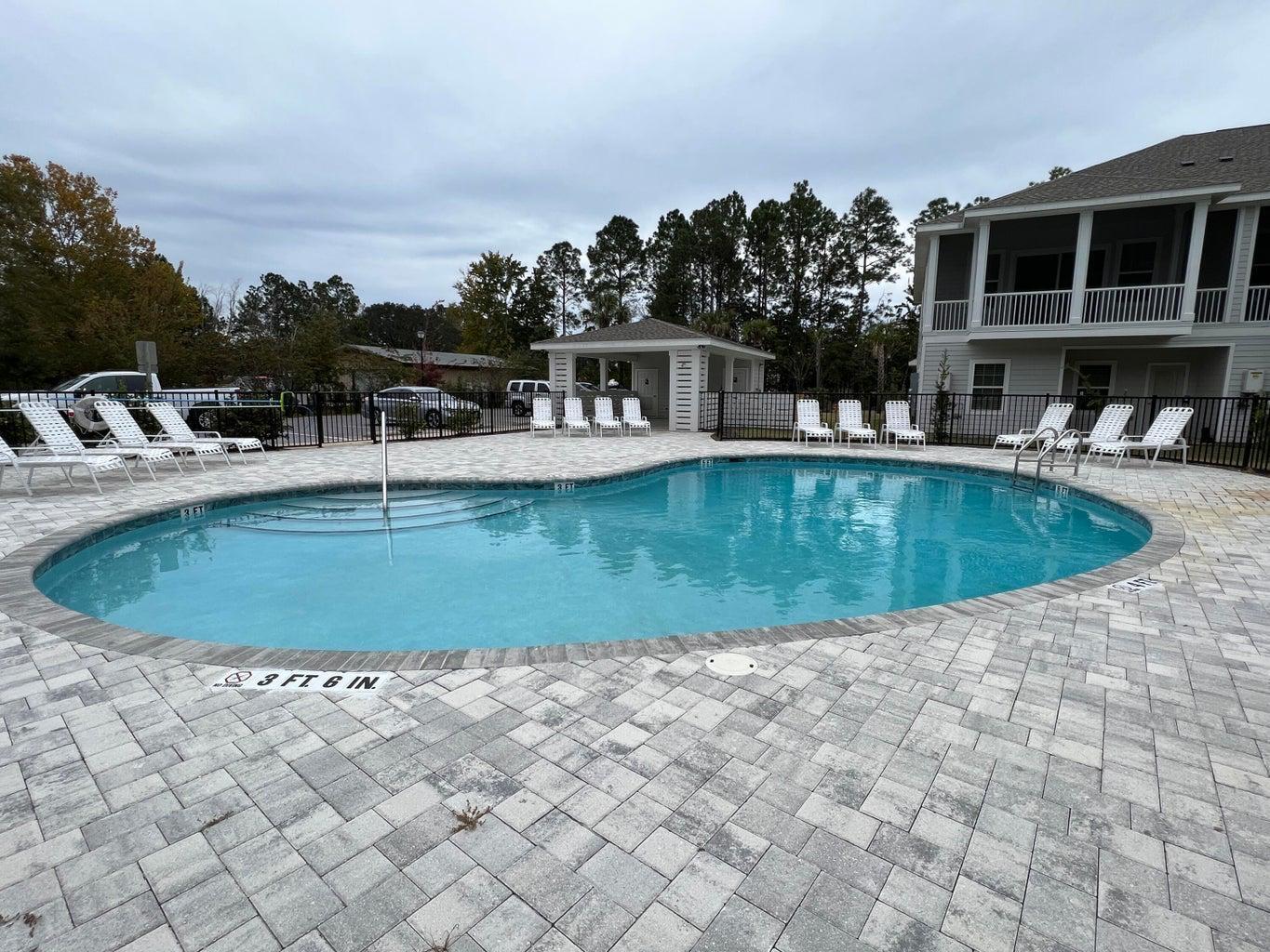 Kara Lake Townhomes - Residential