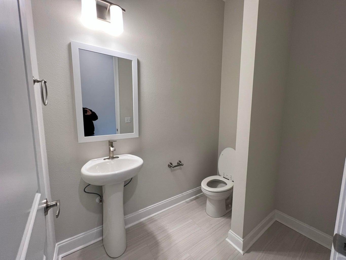 Kara Lake Townhomes - Residential
