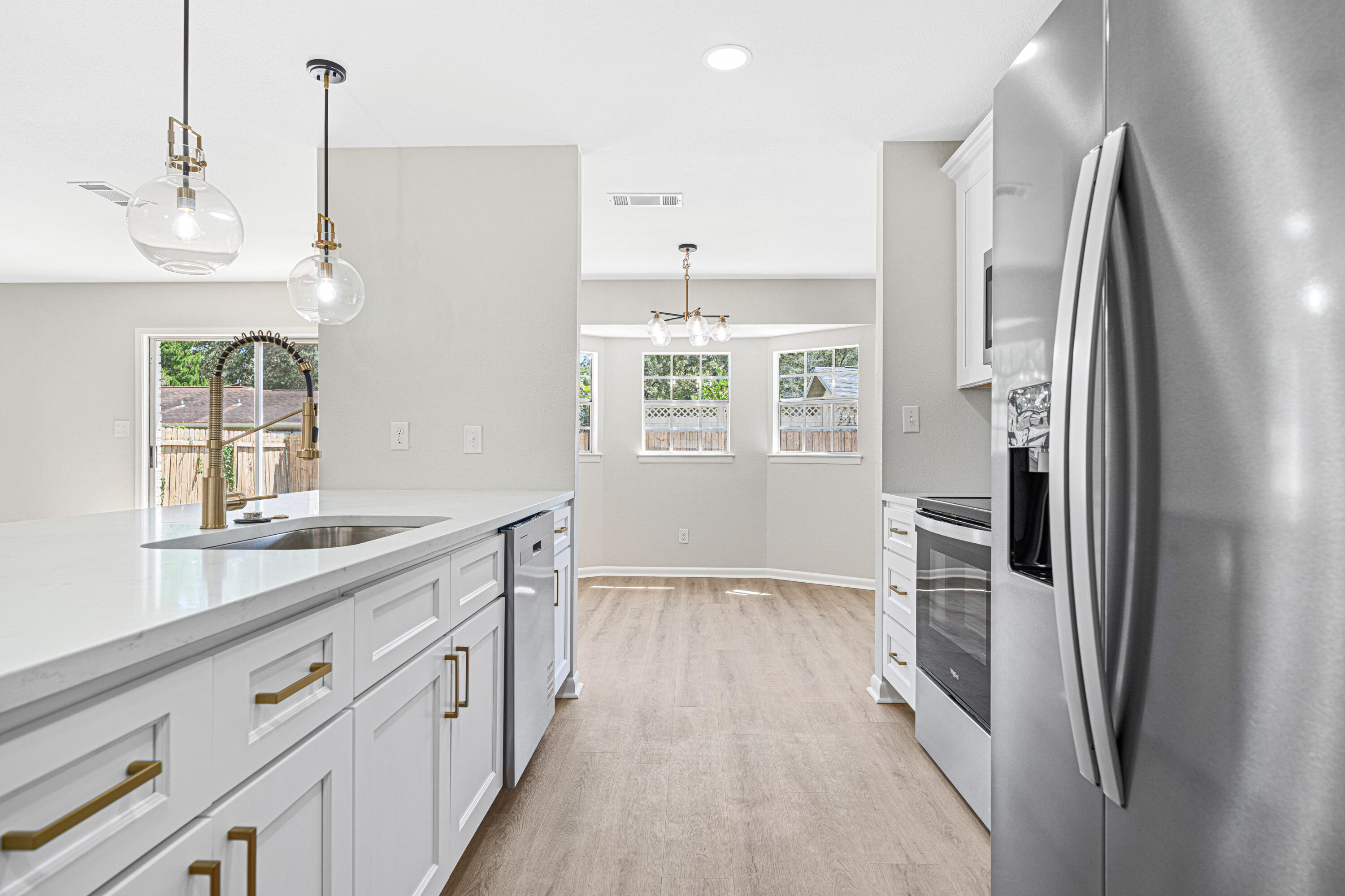 CREEKSIDE - Residential