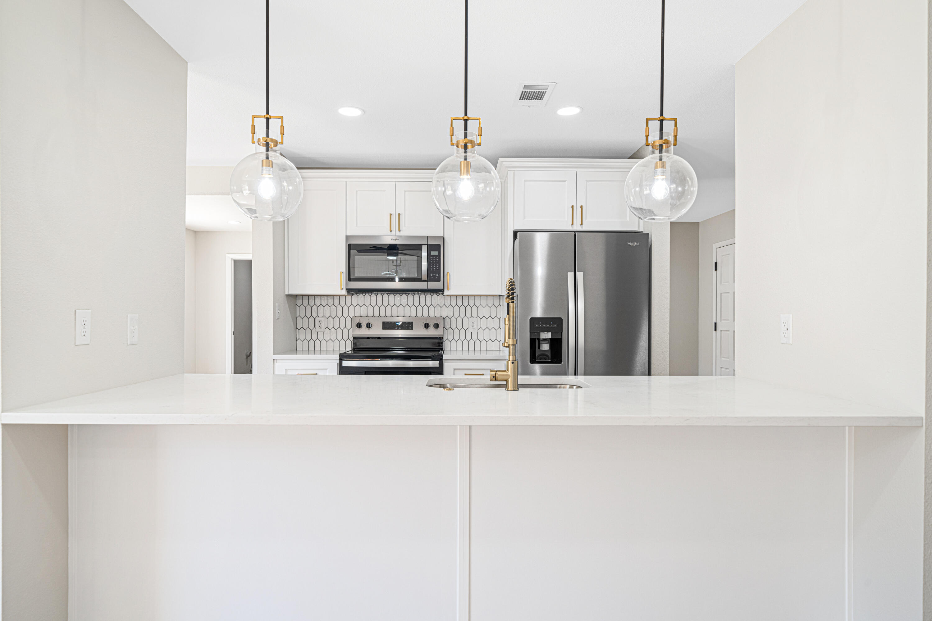 CREEKSIDE - Residential