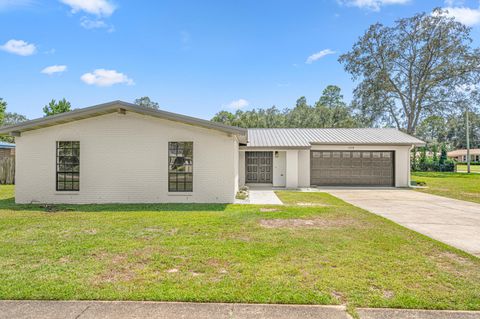 Photo of 100 Lincolnshire Drive, Niceville, FL 32578 (MLS # 984950)