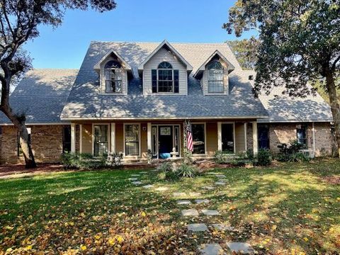 Photo of 805 Harbor Lane, Destin, FL 32541 (MLS # 990630)