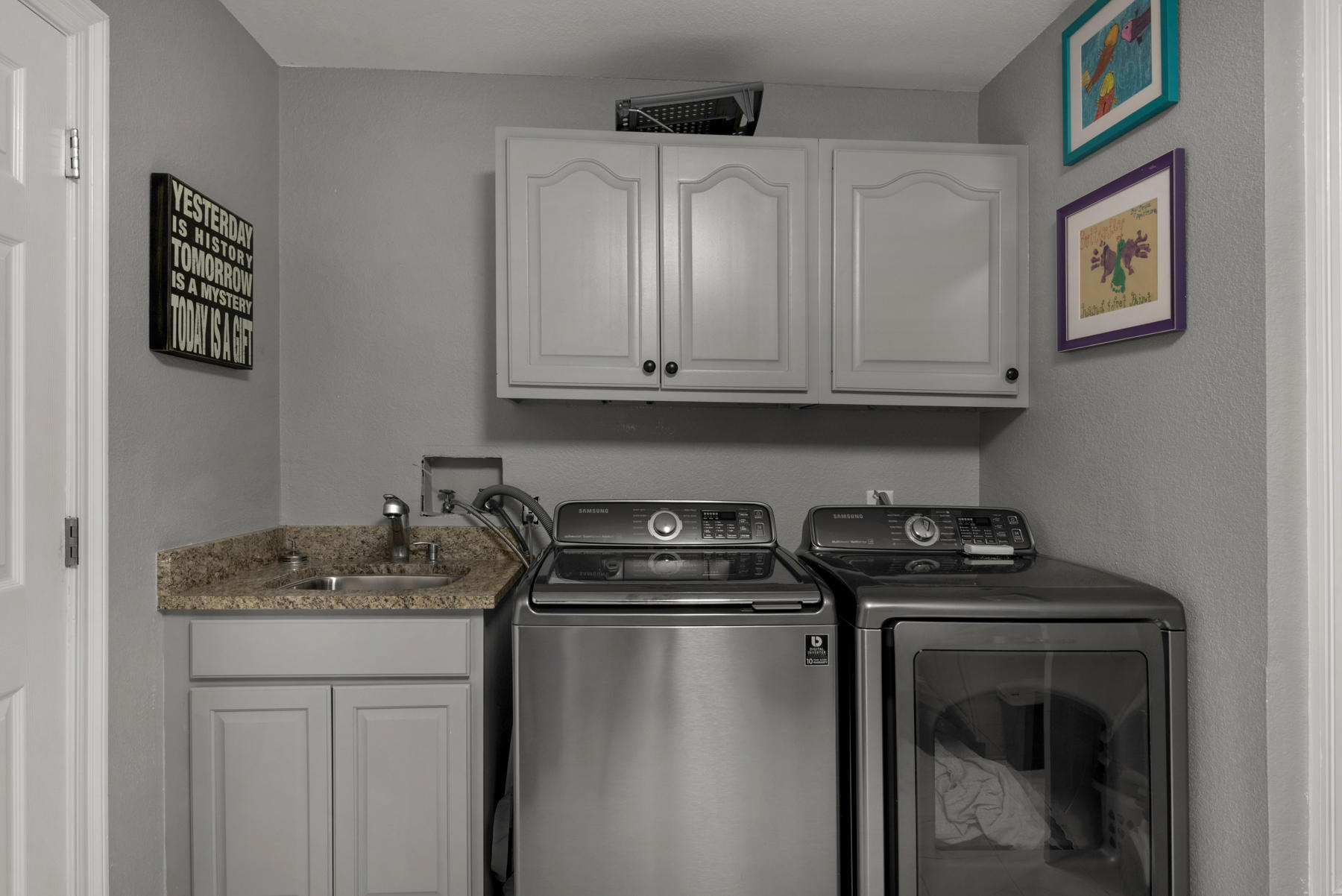 DOLPHIN POINT ESTATES - Residential