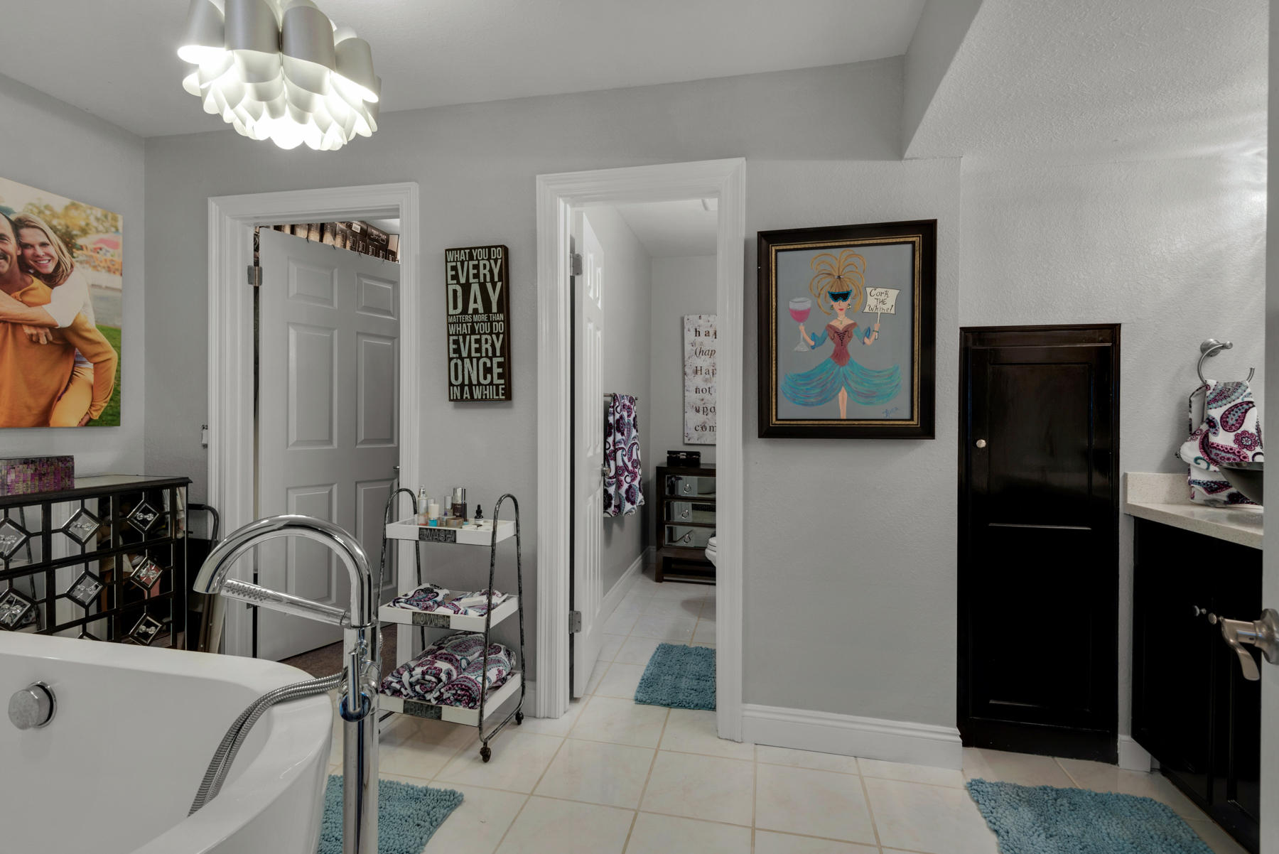 DOLPHIN POINT ESTATES - Residential