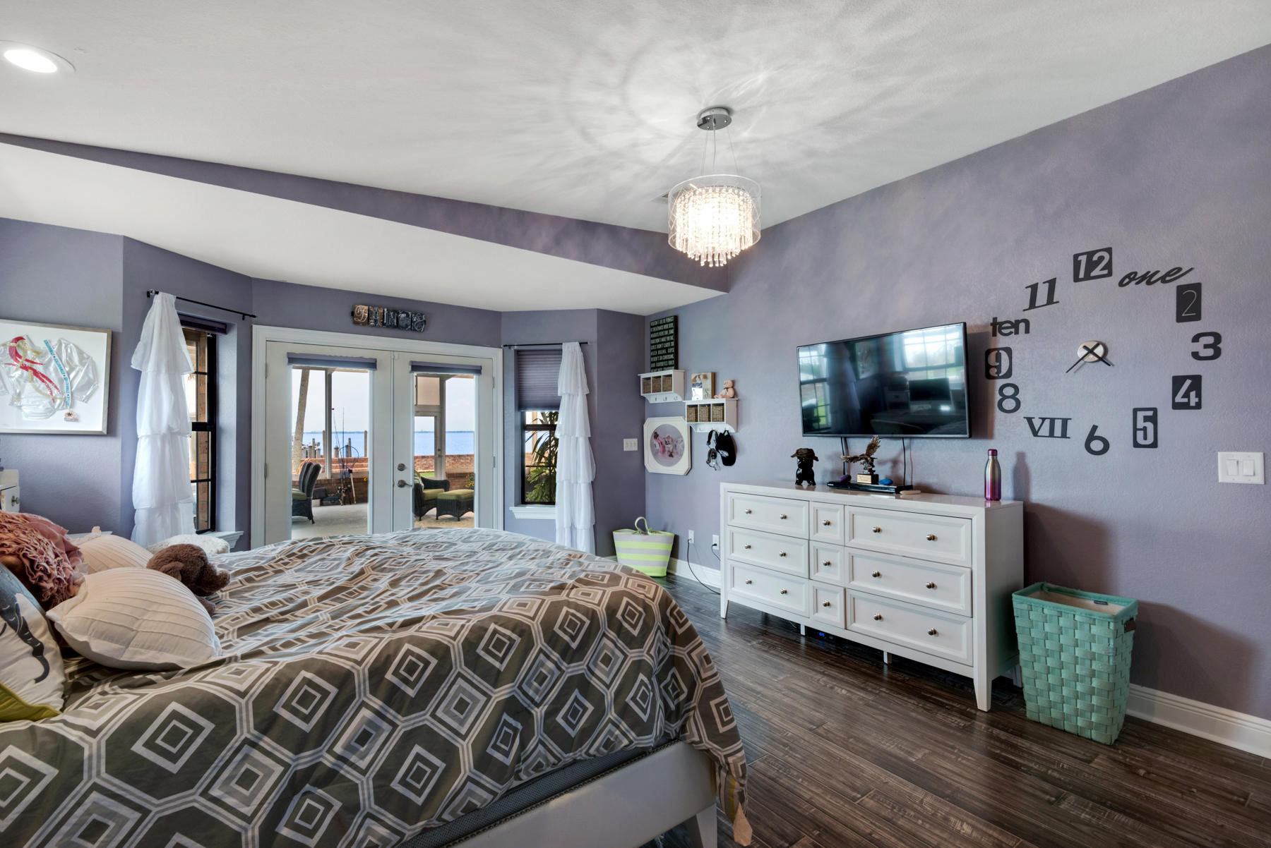 DOLPHIN POINT ESTATES - Residential