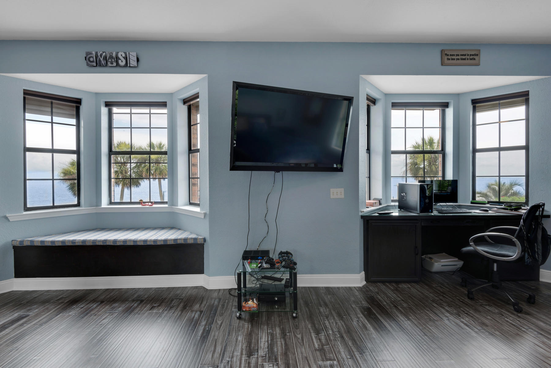 DOLPHIN POINT ESTATES - Residential