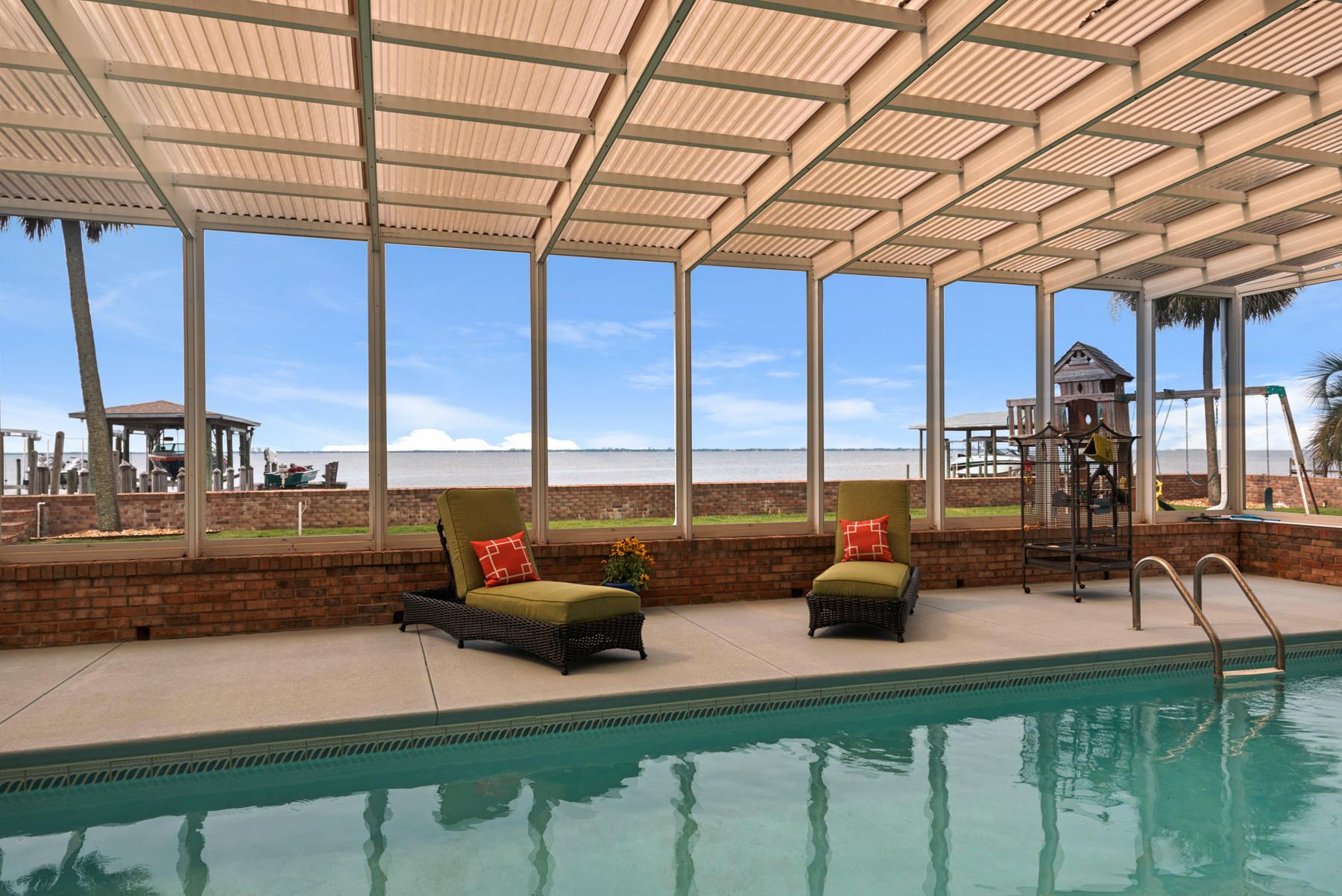 DOLPHIN POINT ESTATES - Residential