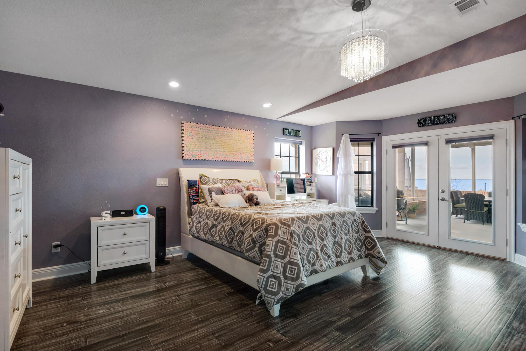 DOLPHIN POINT ESTATES - Residential