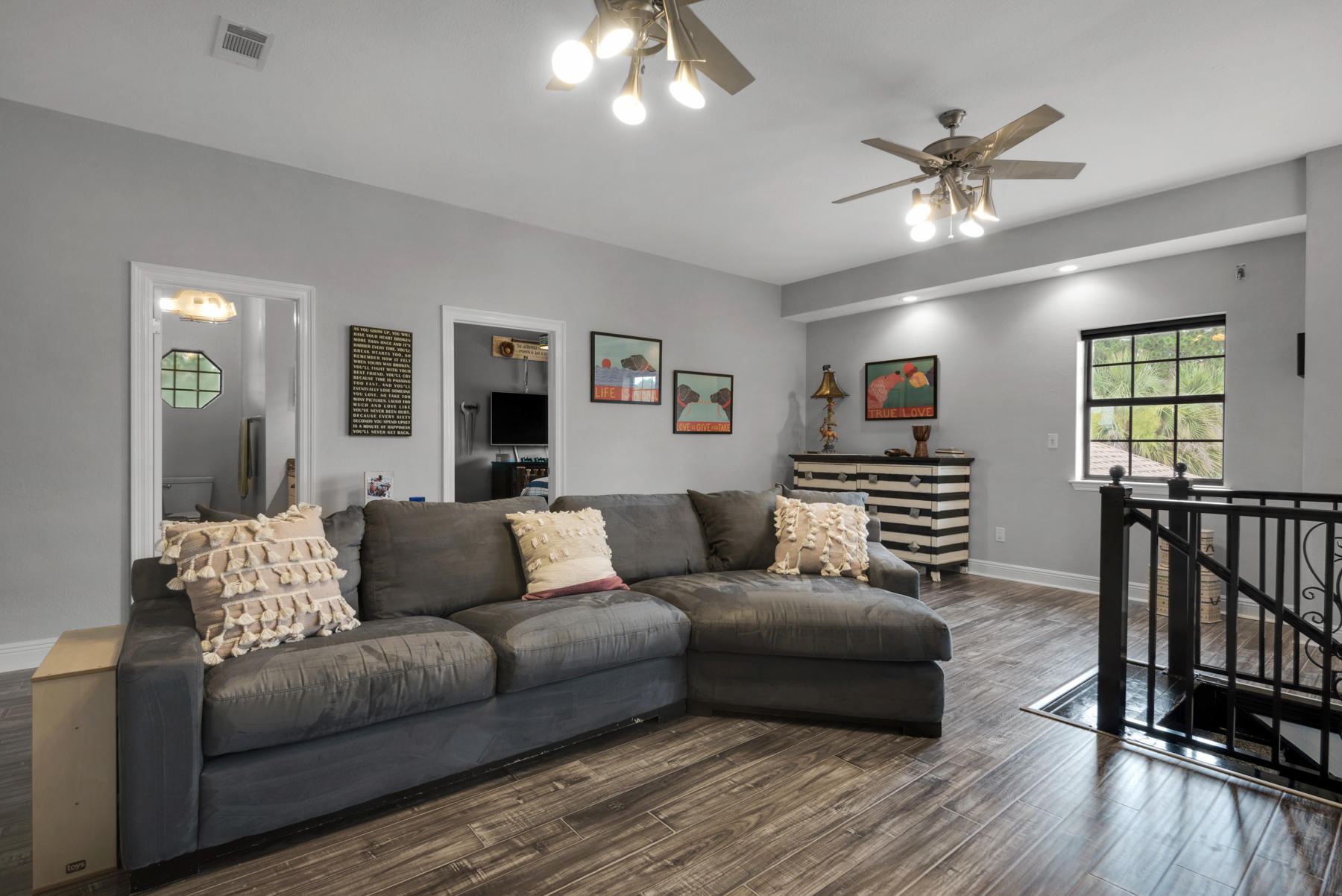 DOLPHIN POINT ESTATES - Residential