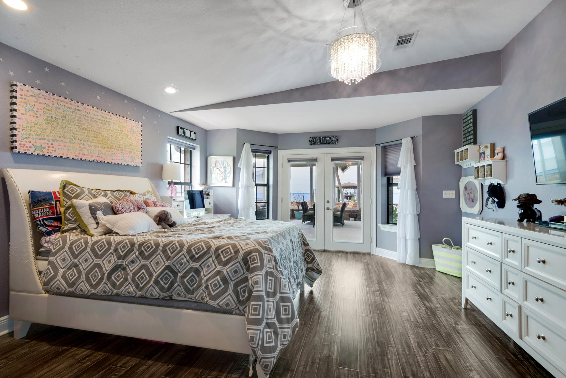 DOLPHIN POINT ESTATES - Residential