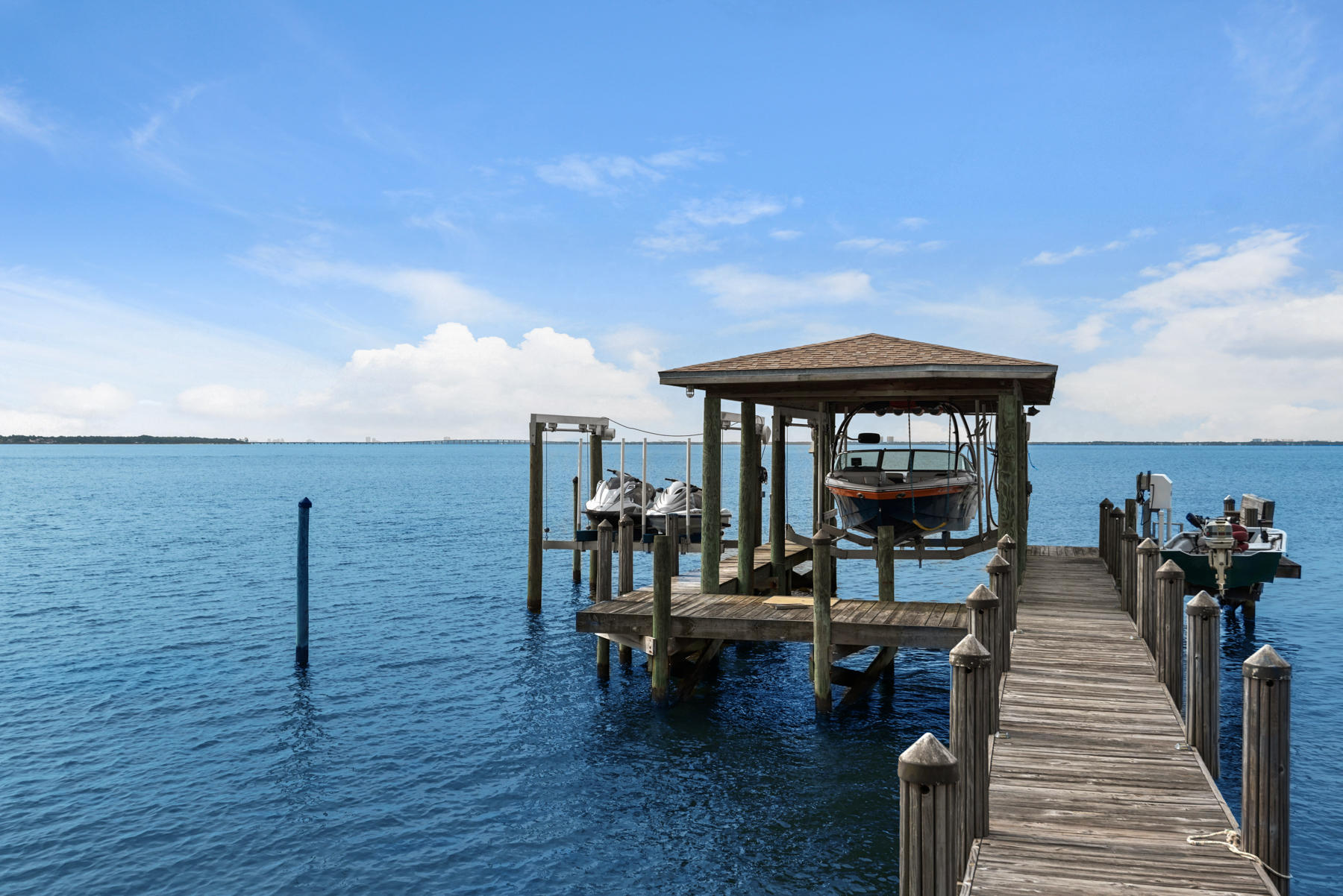 DOLPHIN POINT ESTATES - Residential