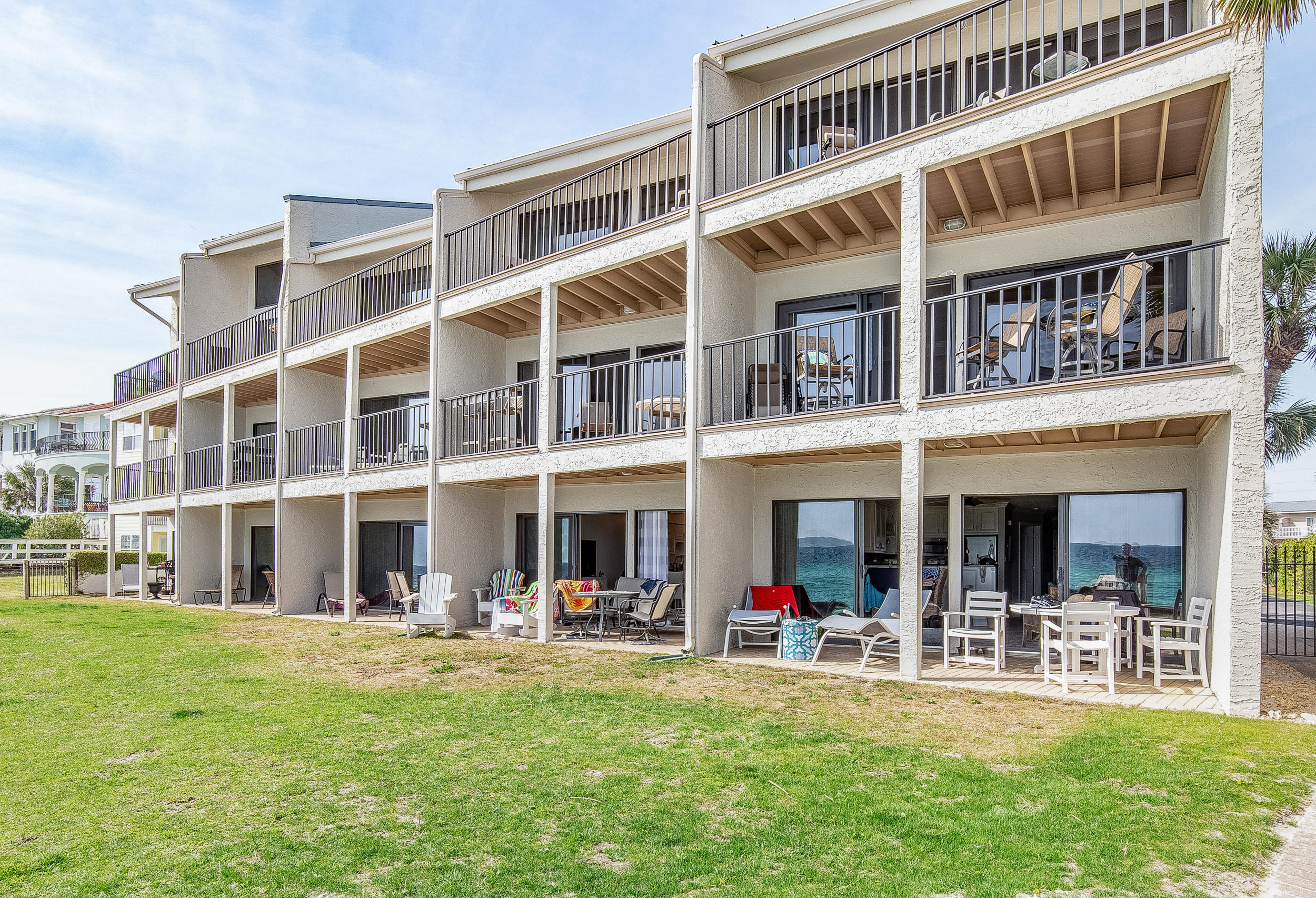 BLUE MOUNTAIN VILLAS CONDO - Residential