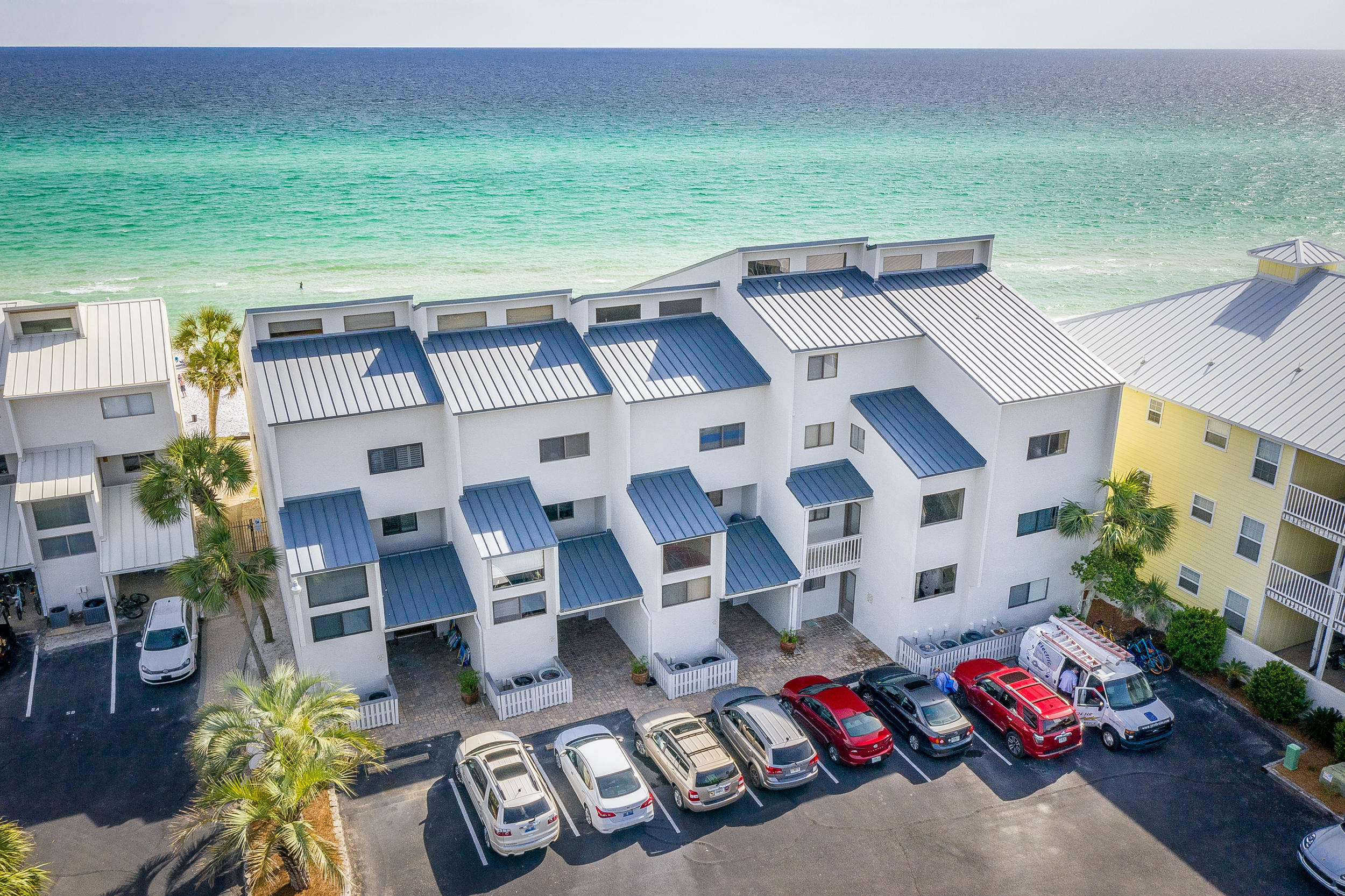 BLUE MOUNTAIN VILLAS CONDO - Residential