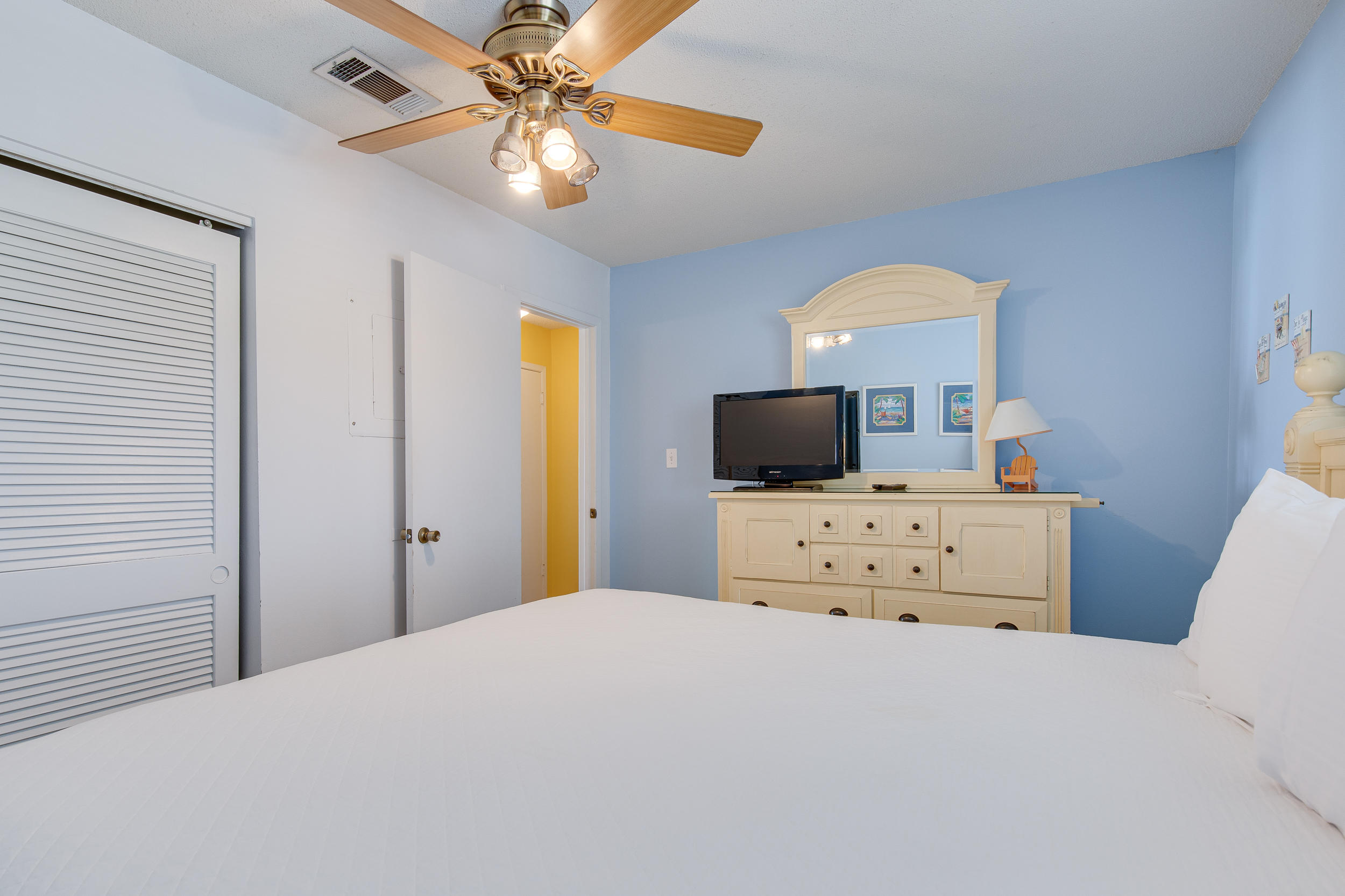 BLUE MOUNTAIN VILLAS CONDO - Residential