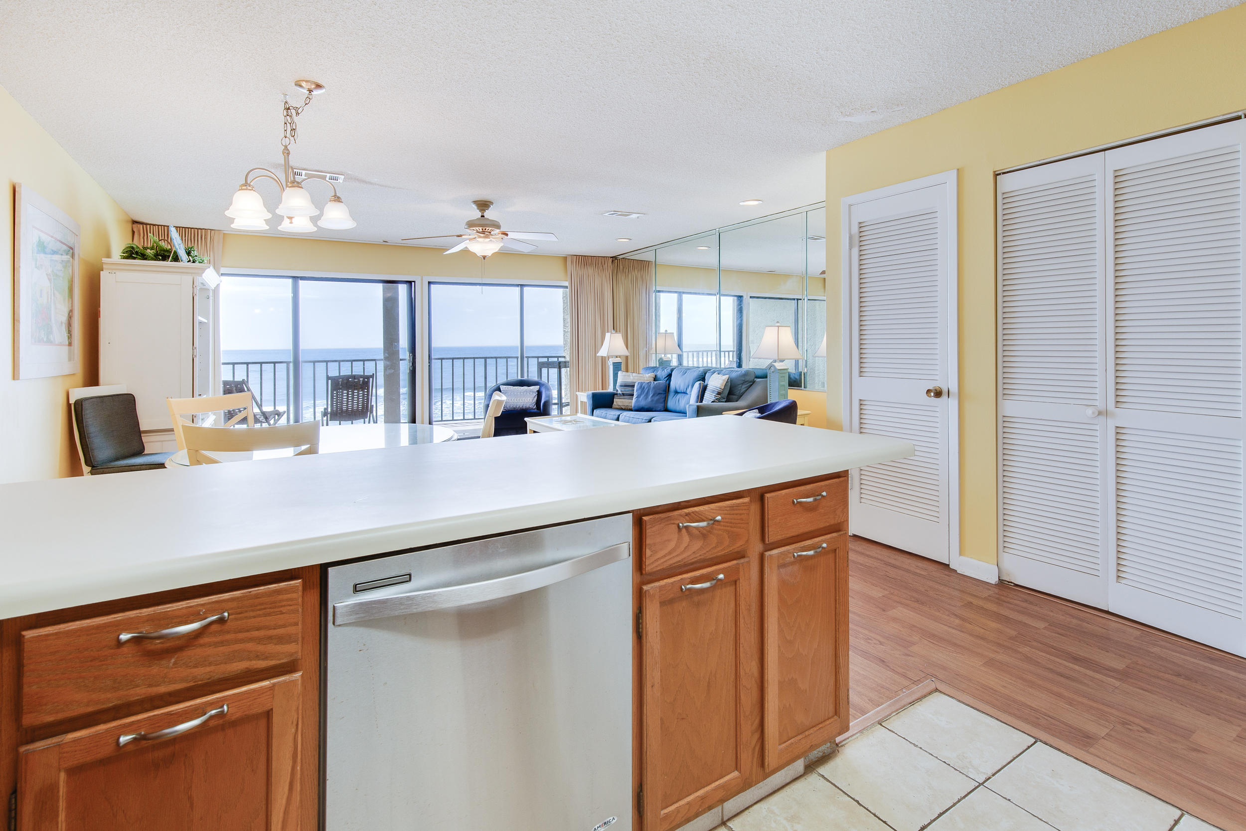 BLUE MOUNTAIN VILLAS CONDO - Residential